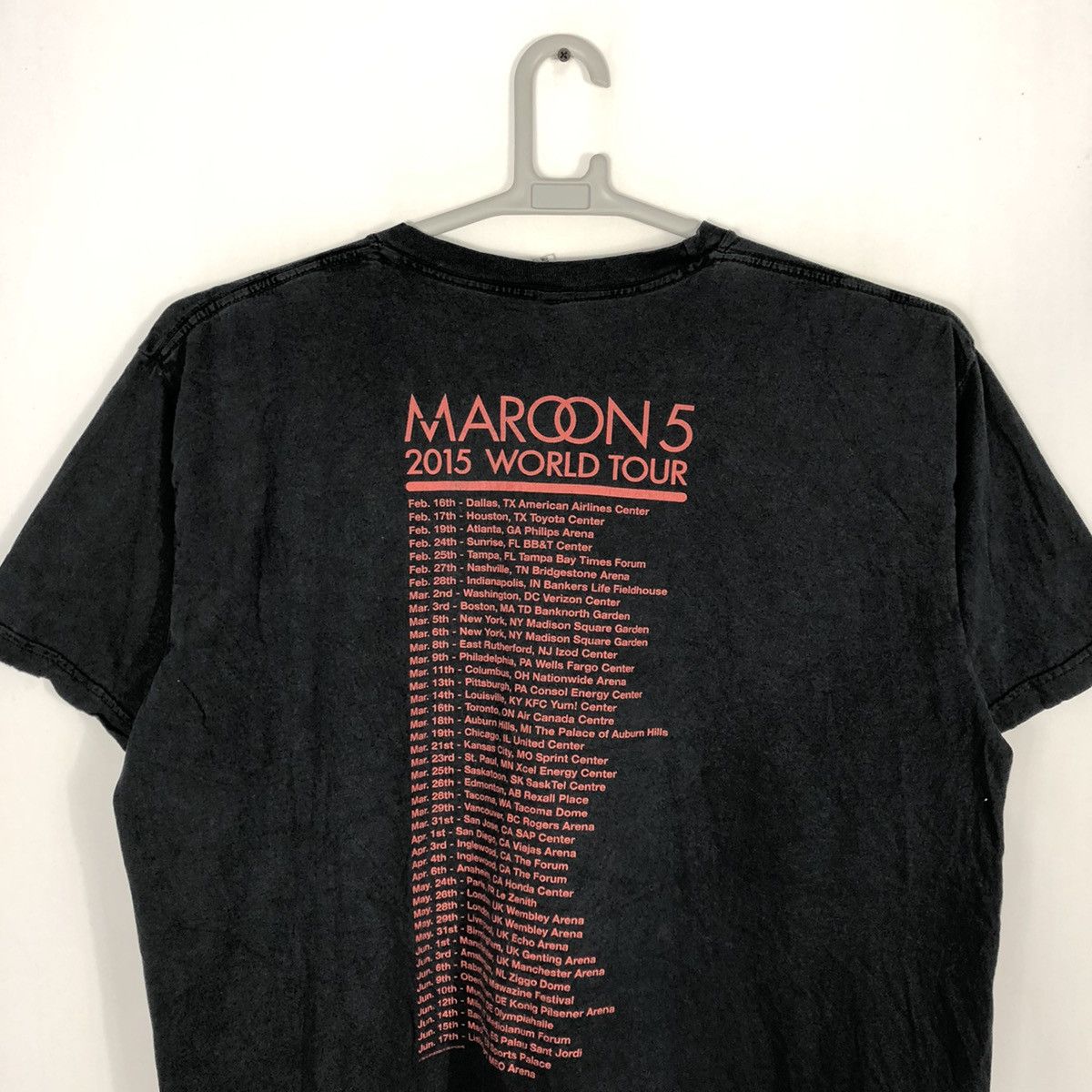 Band Tees × Vintage 🔥Rare🔥2015 Maroon 5 Line Up World Tour Promo Tee Size US XL / EU 56 / 4 - 6 Thumbnail