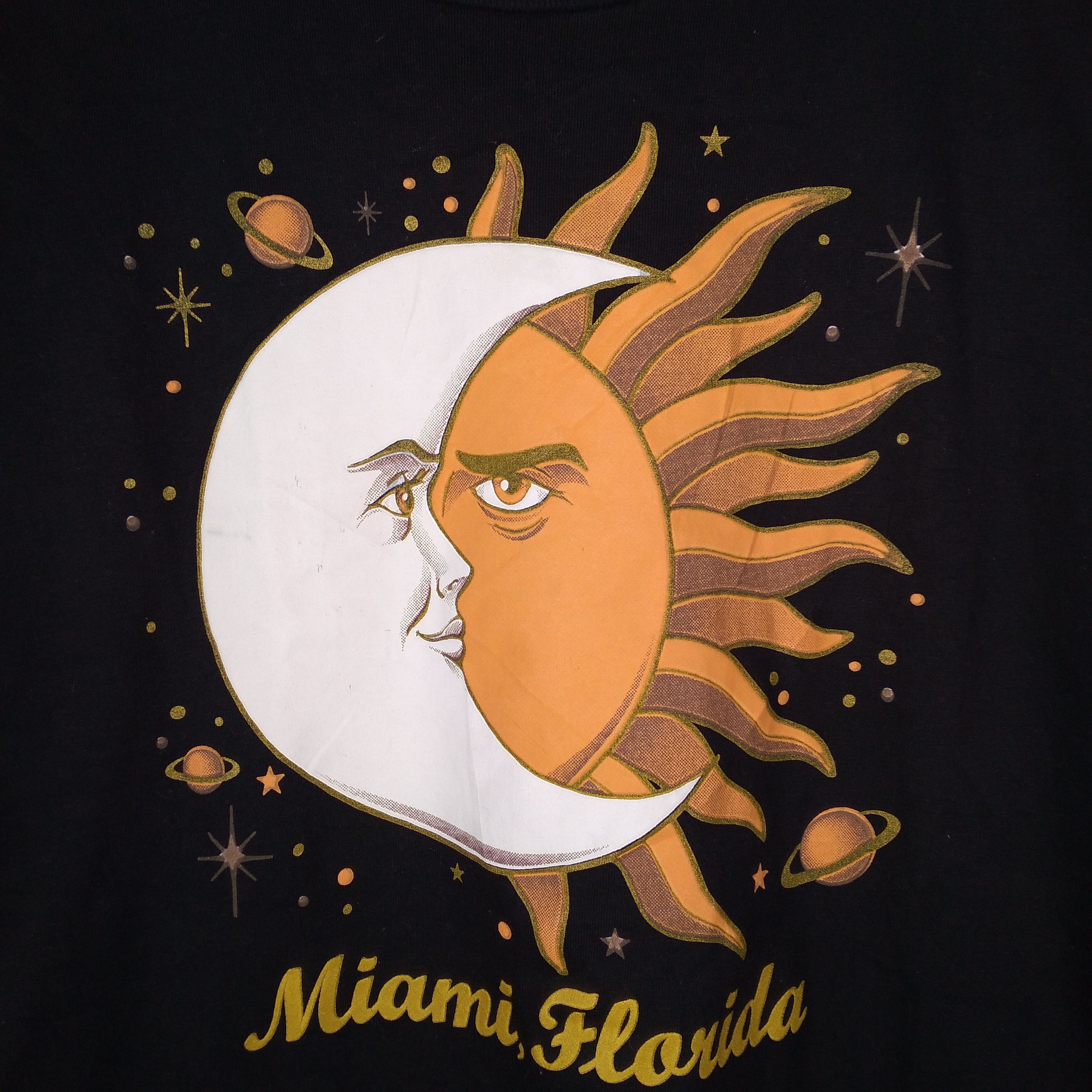 Vintage Vintage 90s Miami Florida Graphiic Of Big Sun And Moon Tee Size US M / EU 48-50 / 2 - 2 Thumbnail