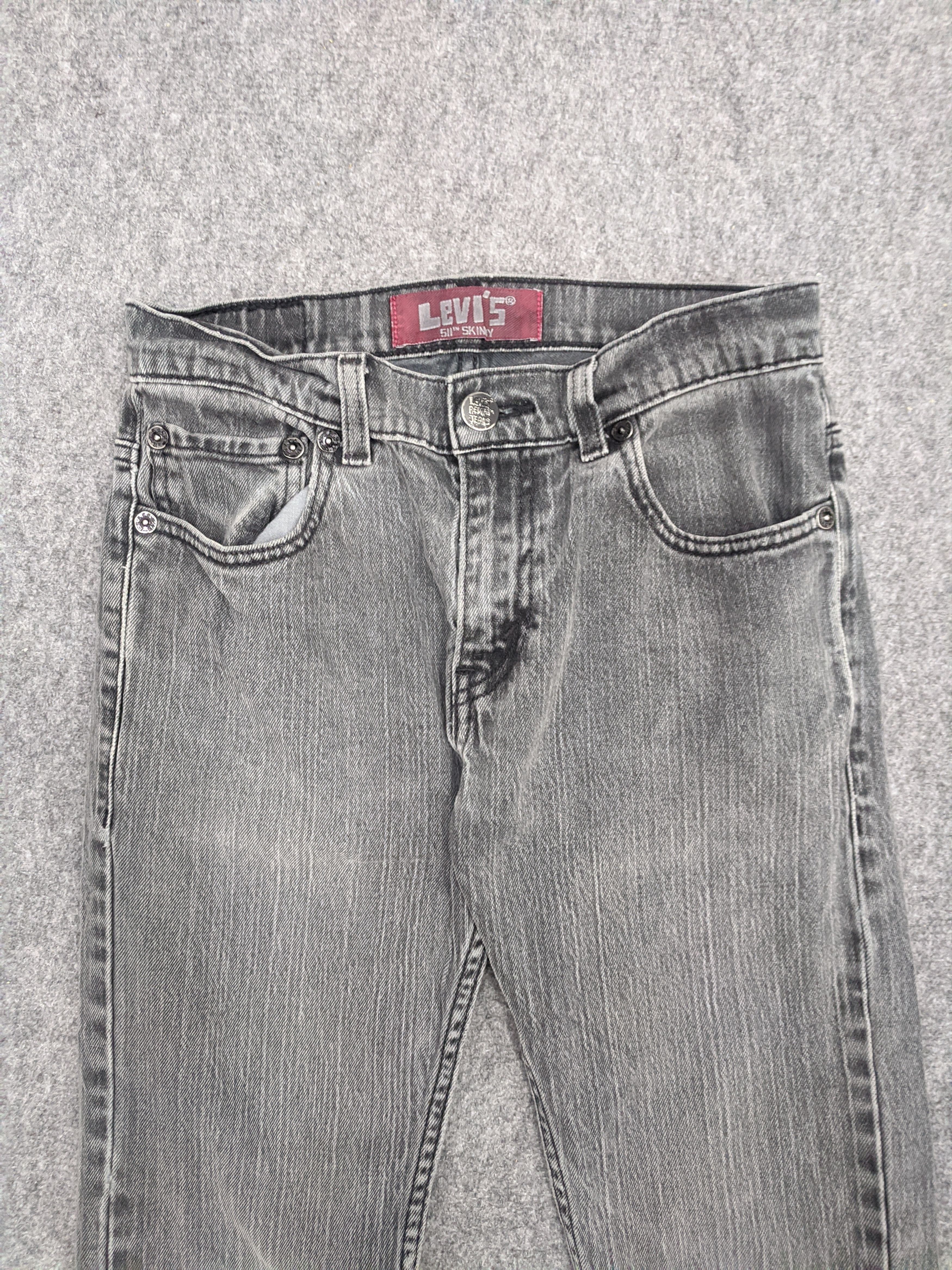 Levi's Vintage Levis 511 Jeans Faded Black DP0774 Size US 28 / EU 44 - 2 Thumbnail