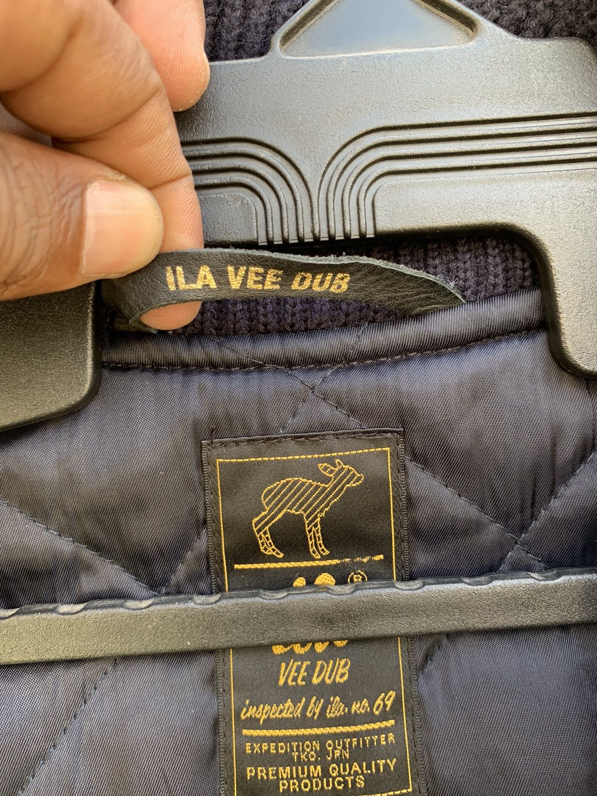 Rare ila VEE DUB Chain Stitch Embroidery Leather Sleeve