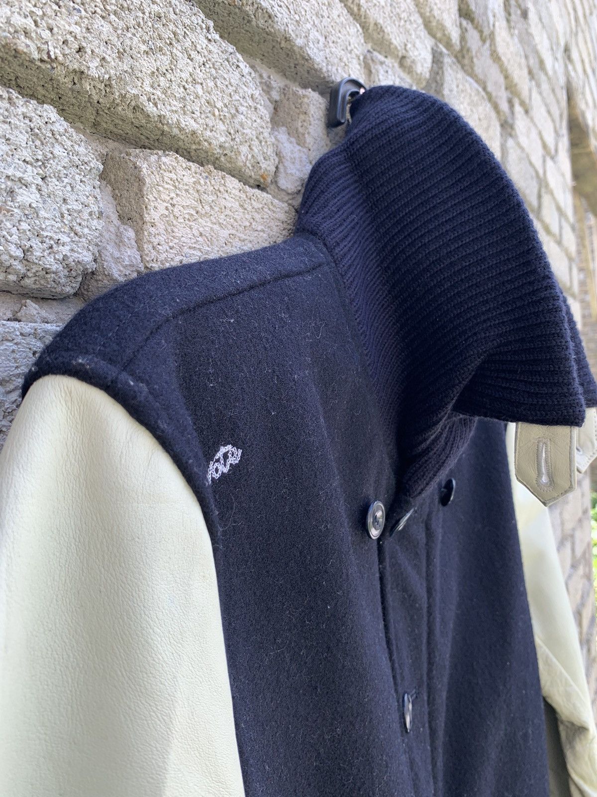 Rare ila VEE DUB Chain Stitch Embroidery Leather Sleeve