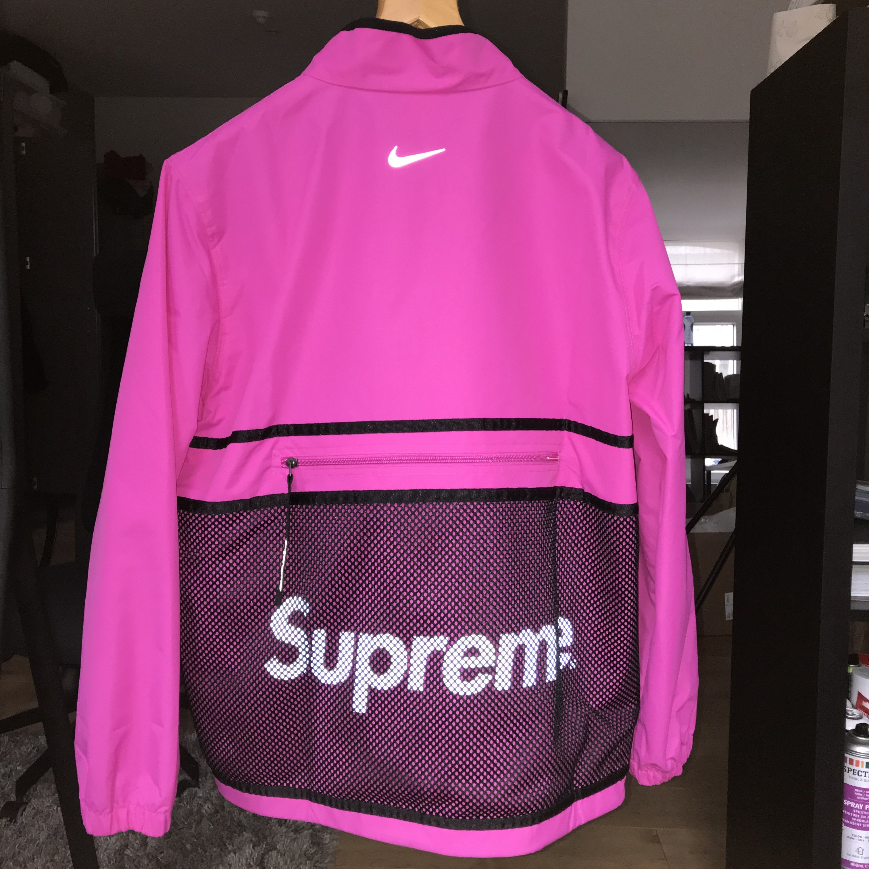 ジャケット・アウター SUPREME NIKE trail running jacket PINK SUPREME x Nike - WEEK 10 - FW17 drop - YouTube