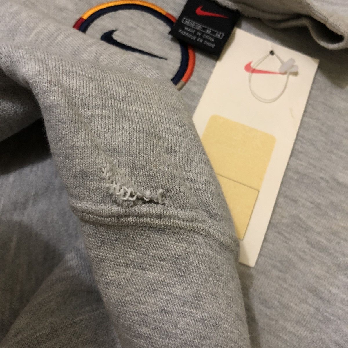 Nike Vintage Dead Stock With Deffect Nike Centre Logo Sweatshirt Size US XS / EU 42 / 0 - 7 Thumbnail