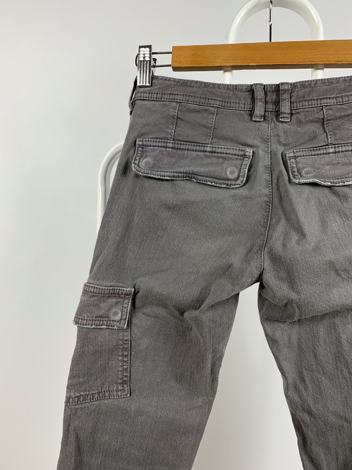 Dolce & Gabbana Vintage Dolce&Gabbana Women’s Faded Grey Cargo Denim Pants Size 26" / US 2 / IT 38 - 9 Thumbnail