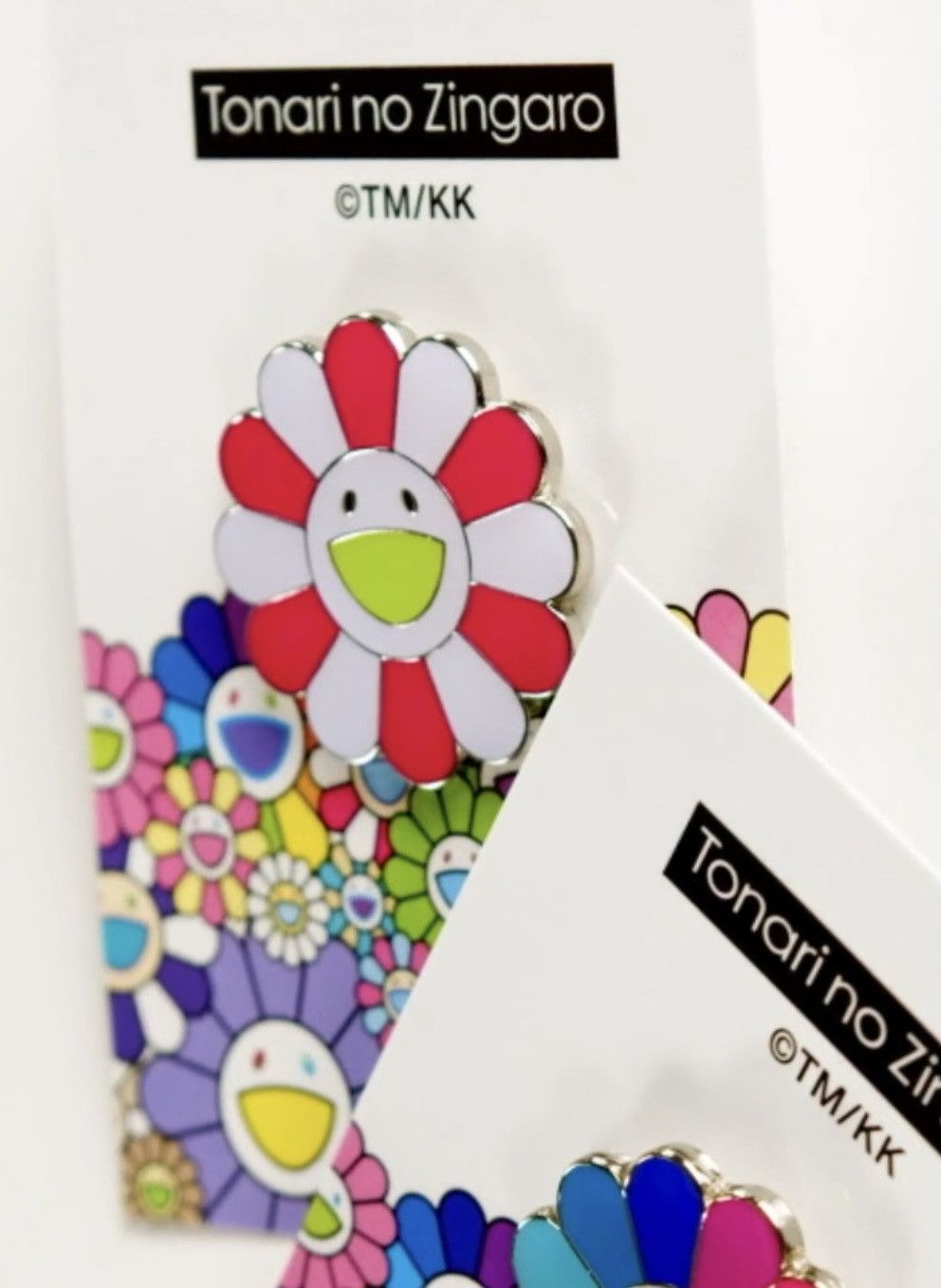Takashi Murakami Murakami Rainbow White Flower Pin Size ONE SIZE - 4 Thumbnail