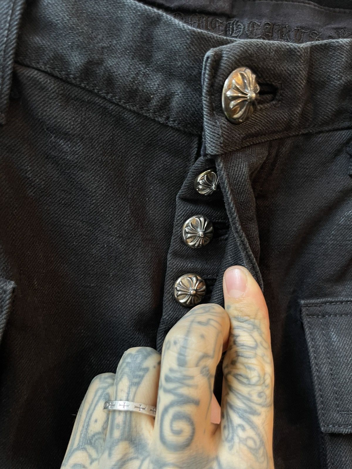 Chrome Hearts Chrome Hearts DOUBLE Cargo Fatigue Denim Jean Shorts SZ 34 Size US 34 / EU 50 - 6 Thumbnail