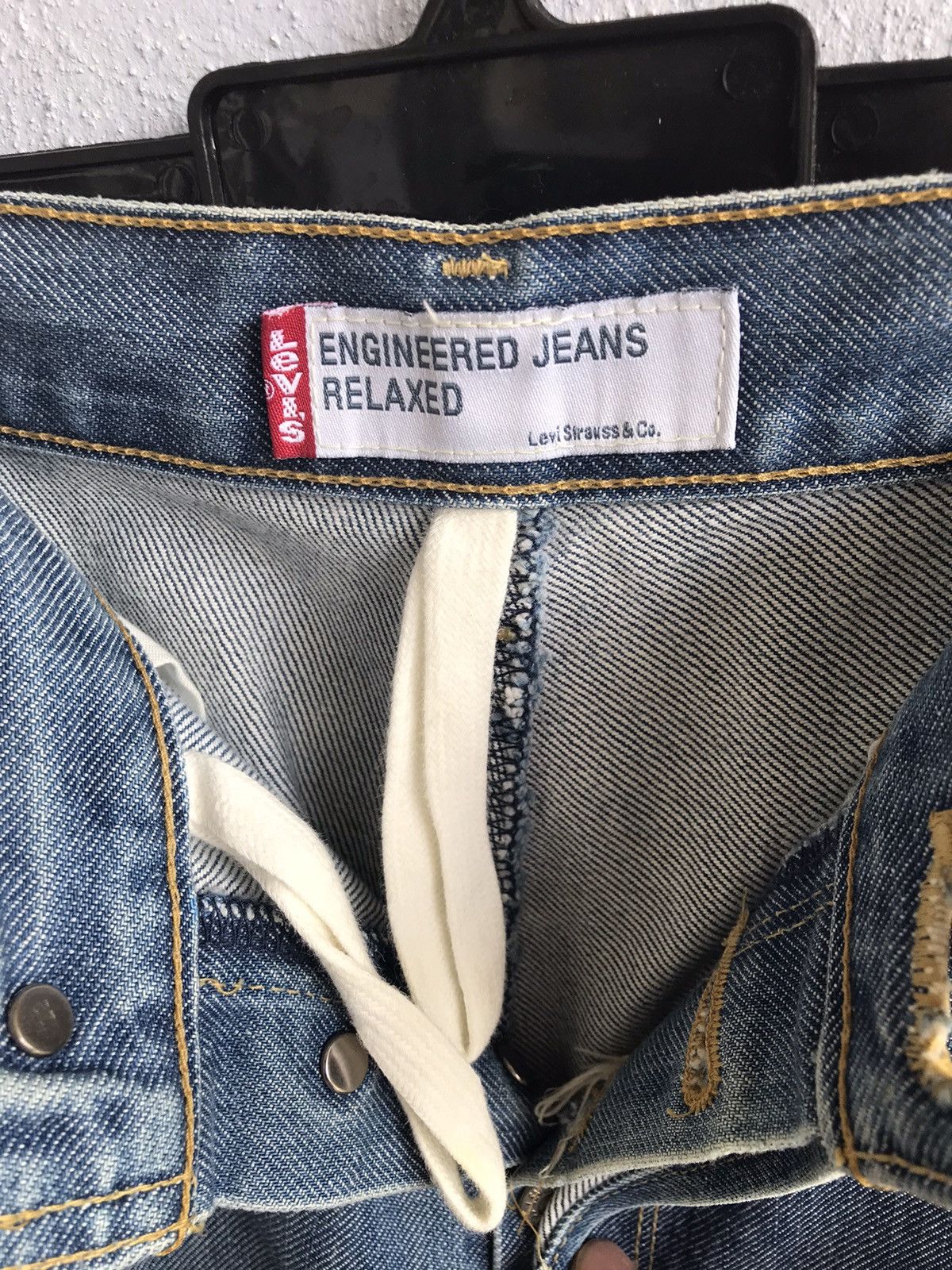 Levi's Vintage Clothing Levi’s Engineered Jeans size 33x32 Size US 33 - 8 Thumbnail
