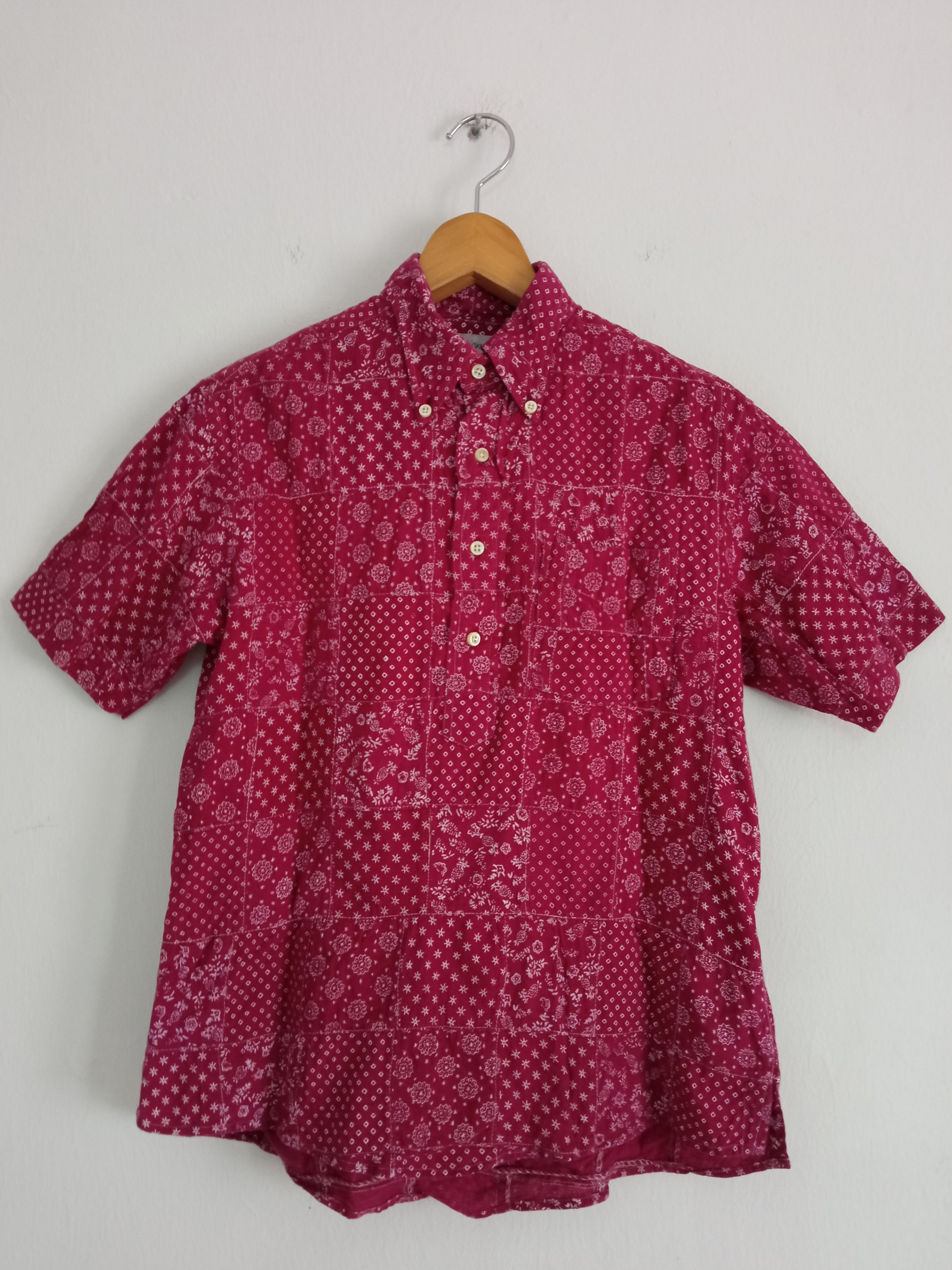 image of Vintage Sautiencal Patchwork Paisley Pullover Shirt in Maroon, Men's (Size Small)