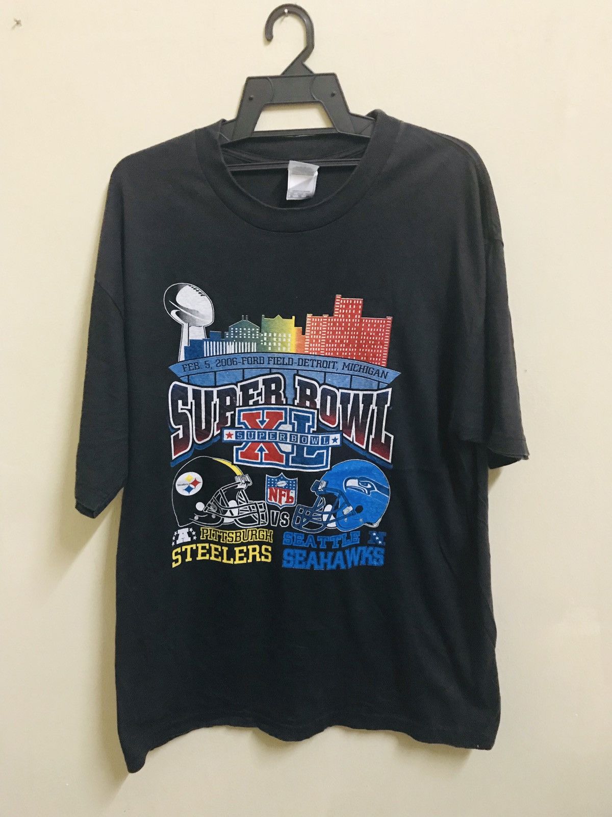 NFL NFL Super BowL 2006 Tee Size US XL / EU 56 / 4 - 1 Thumbnail