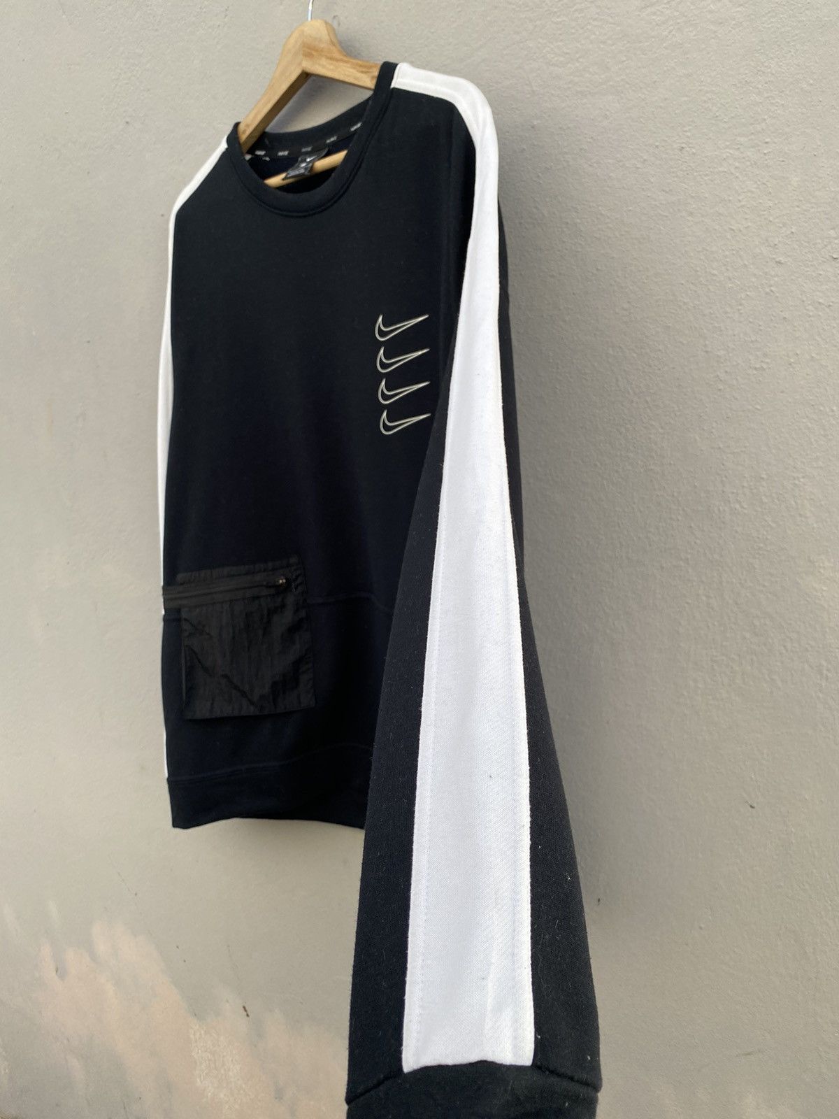 Nike 💥ARCHIVED💥 NIKE Multi Swoosh Nylon Pocket Large Jumper Size US L / EU 52-54 / 3 - 5 Thumbnail