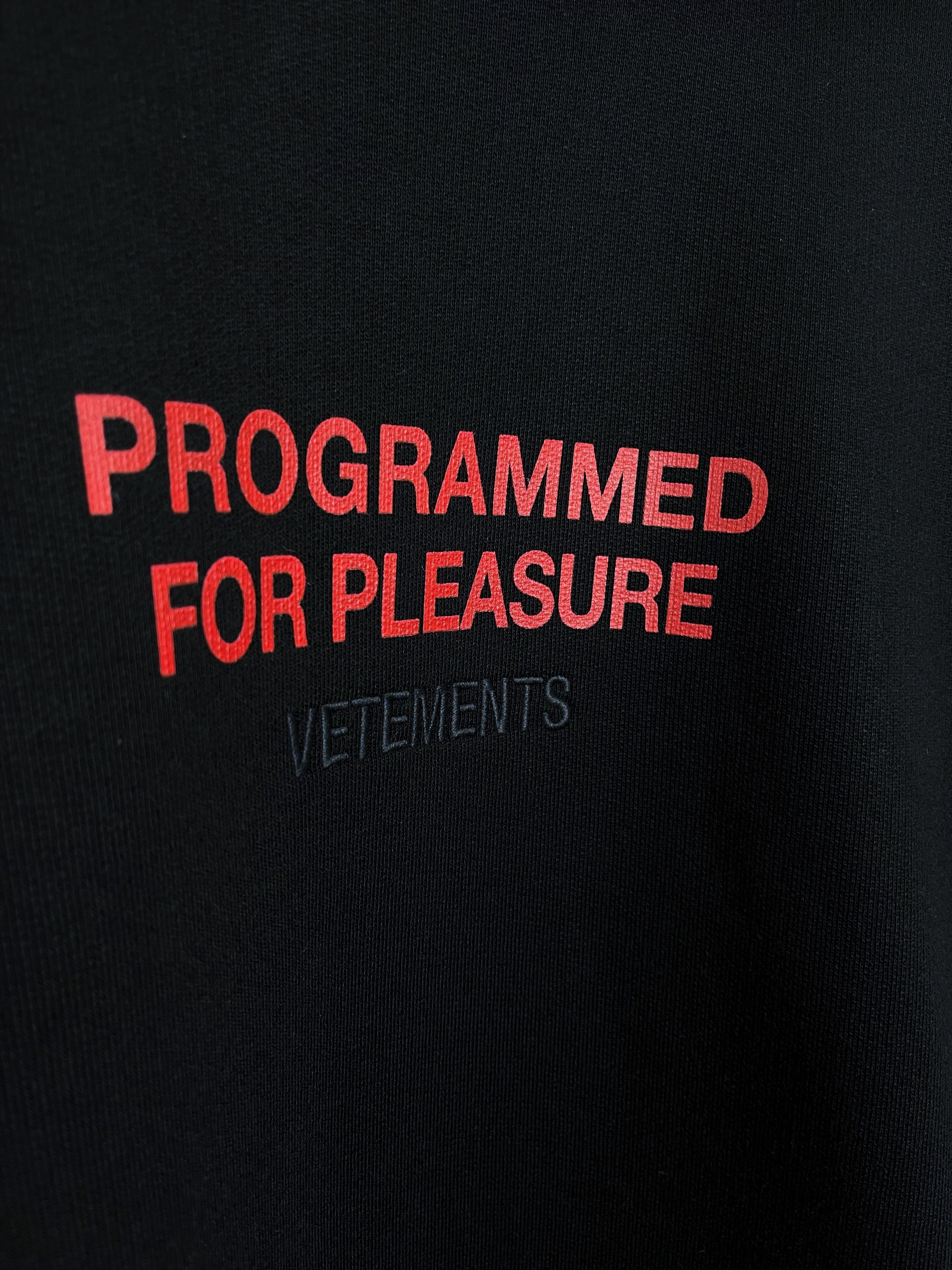 Vetements Programmed Pleasure Satisfaction Guaranteed Hiodie Size US XS / EU 42 / 0 - 4 Thumbnail