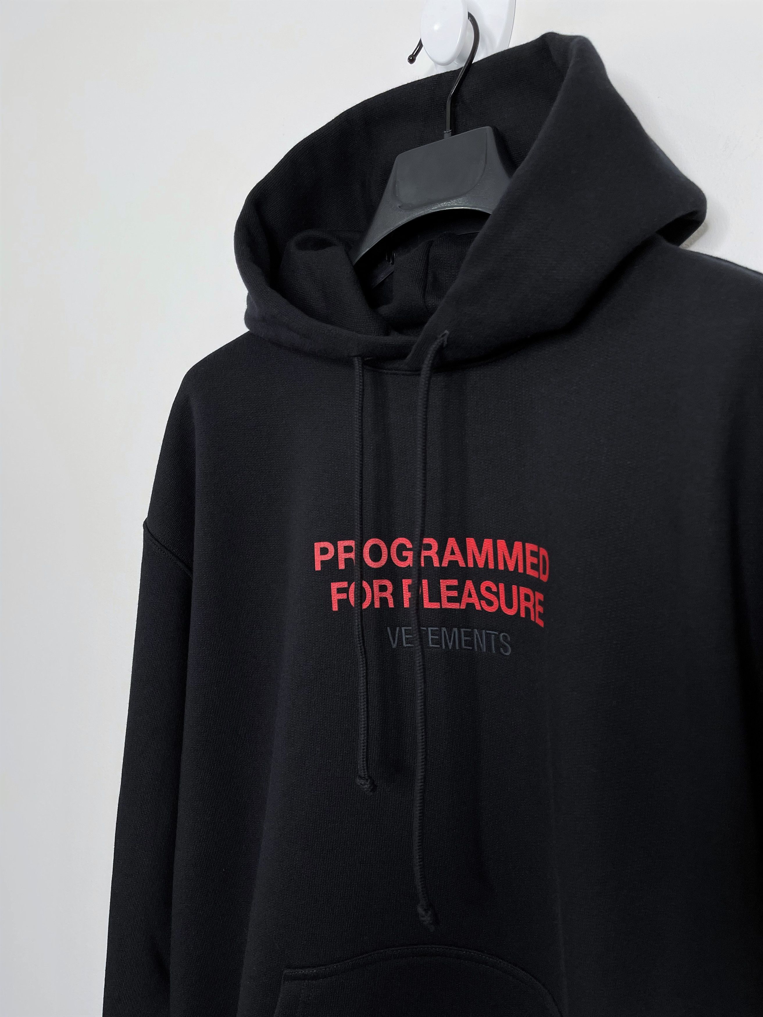 Vetements Programmed Pleasure Satisfaction Guaranteed Hiodie Size US XS / EU 42 / 0 - 1 Thumbnail