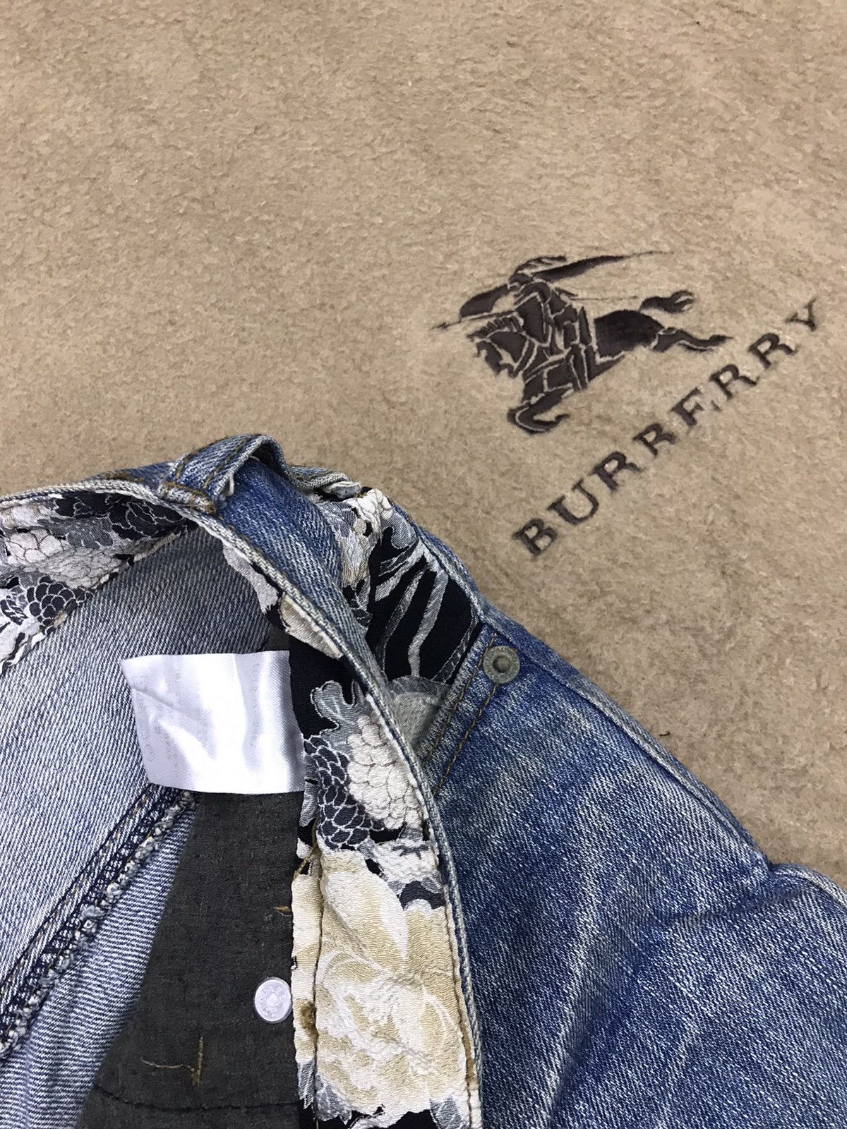 Japanese Brand × Kings Of Indigo Sukajan Koi fish denim nice design Size US 34 / EU 50 - 8 Thumbnail