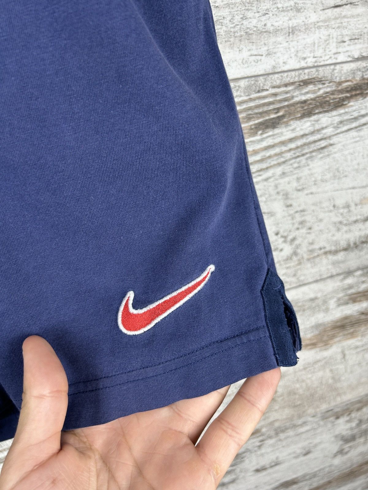 Nike × Vintage Mens Vintage Nike Shorts swoosh 90s rare streetwear y2k Size US 32 / EU 48 - 3 Thumbnail