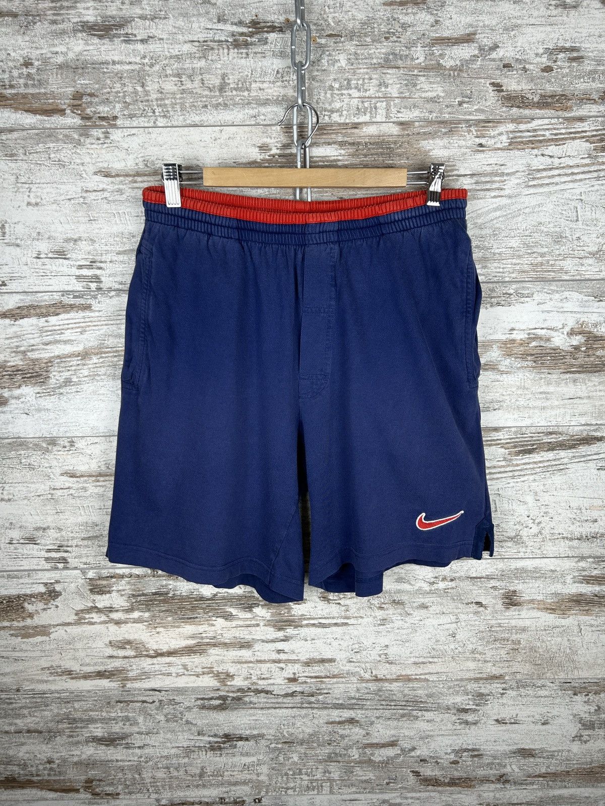 Nike × Vintage Mens Vintage Nike Shorts swoosh 90s rare streetwear y2k Size US 32 / EU 48 - 2 Thumbnail