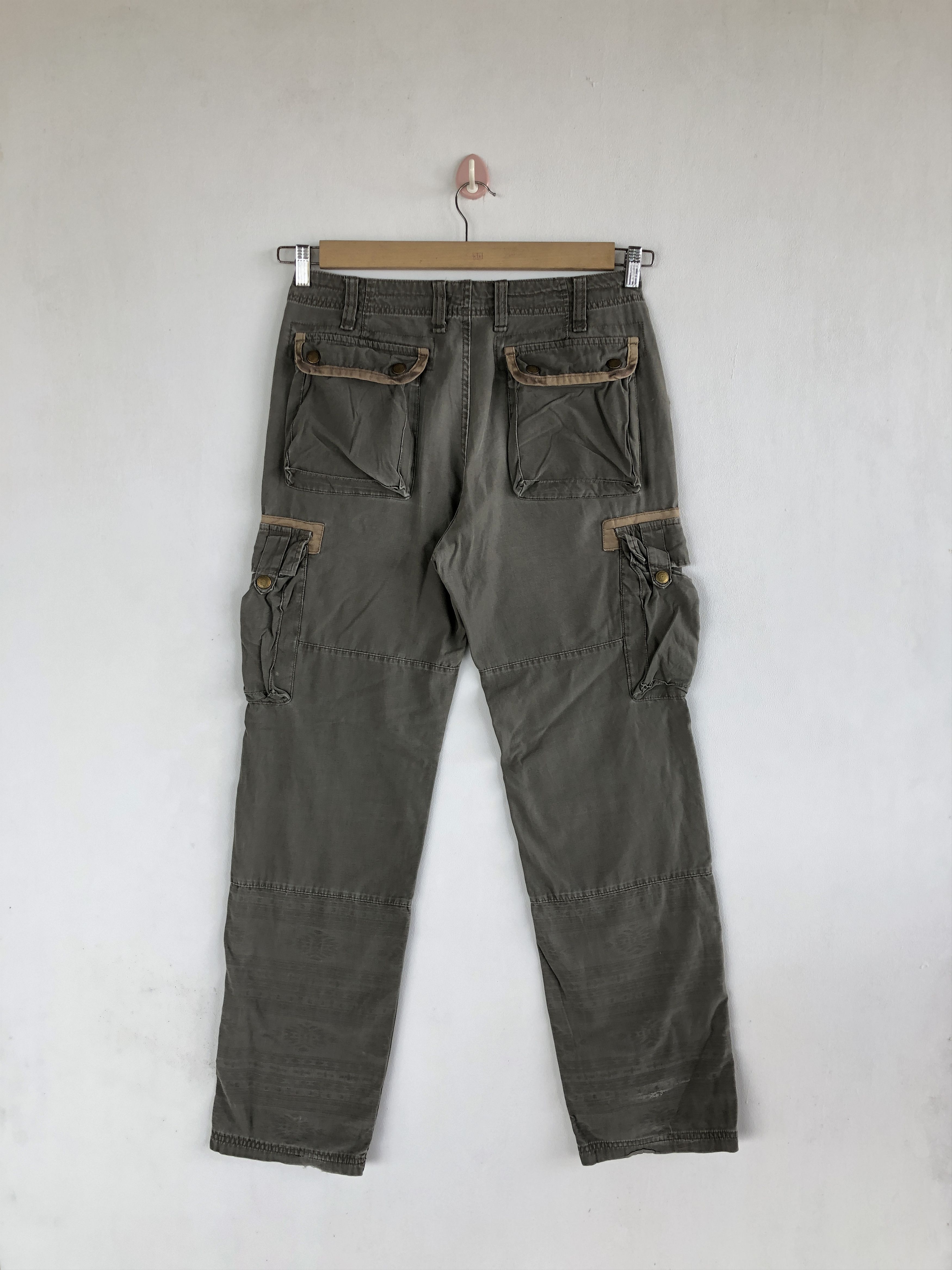 Japanese Brand × Vintage Vintage Japanese Cargo Pants Multi Pocket Utility Trousers Size US 32 / EU 48 - 2 Thumbnail