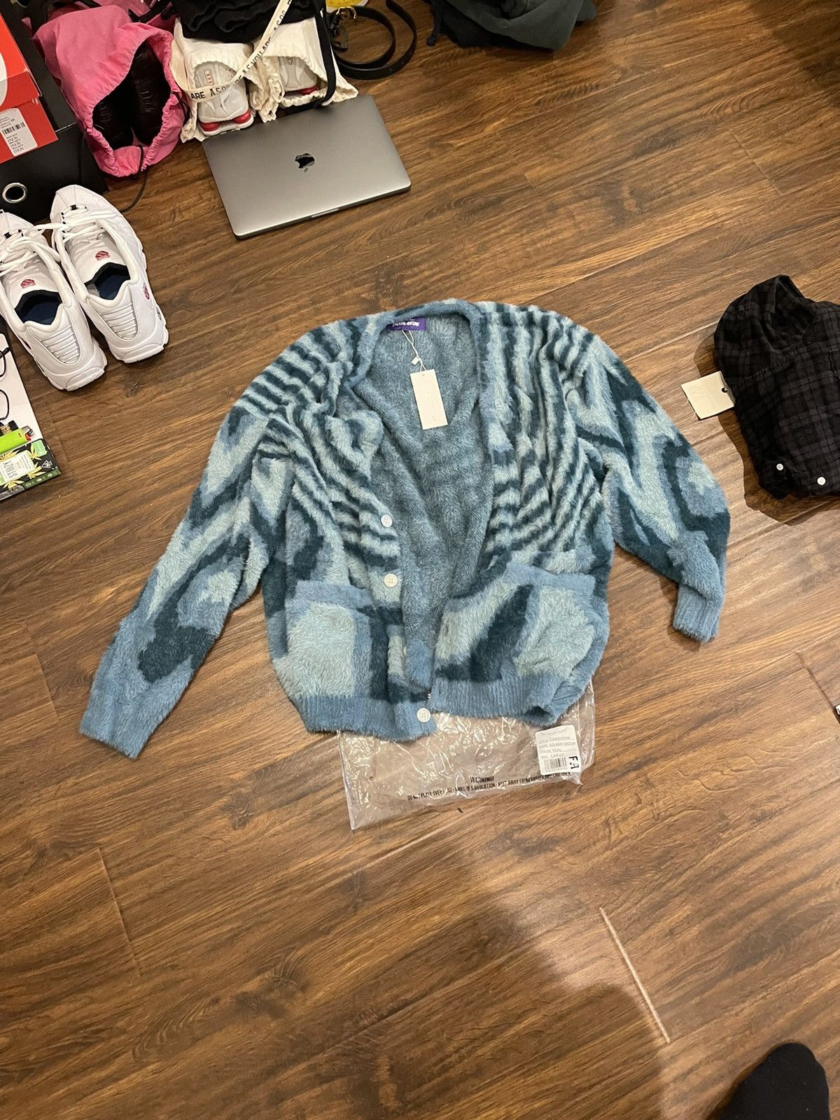 Fucking Awesome Fucking Awesome Hairy Mohair like Cardigan size L Size US L / EU 52-54 / 3 - 3 Thumbnail
