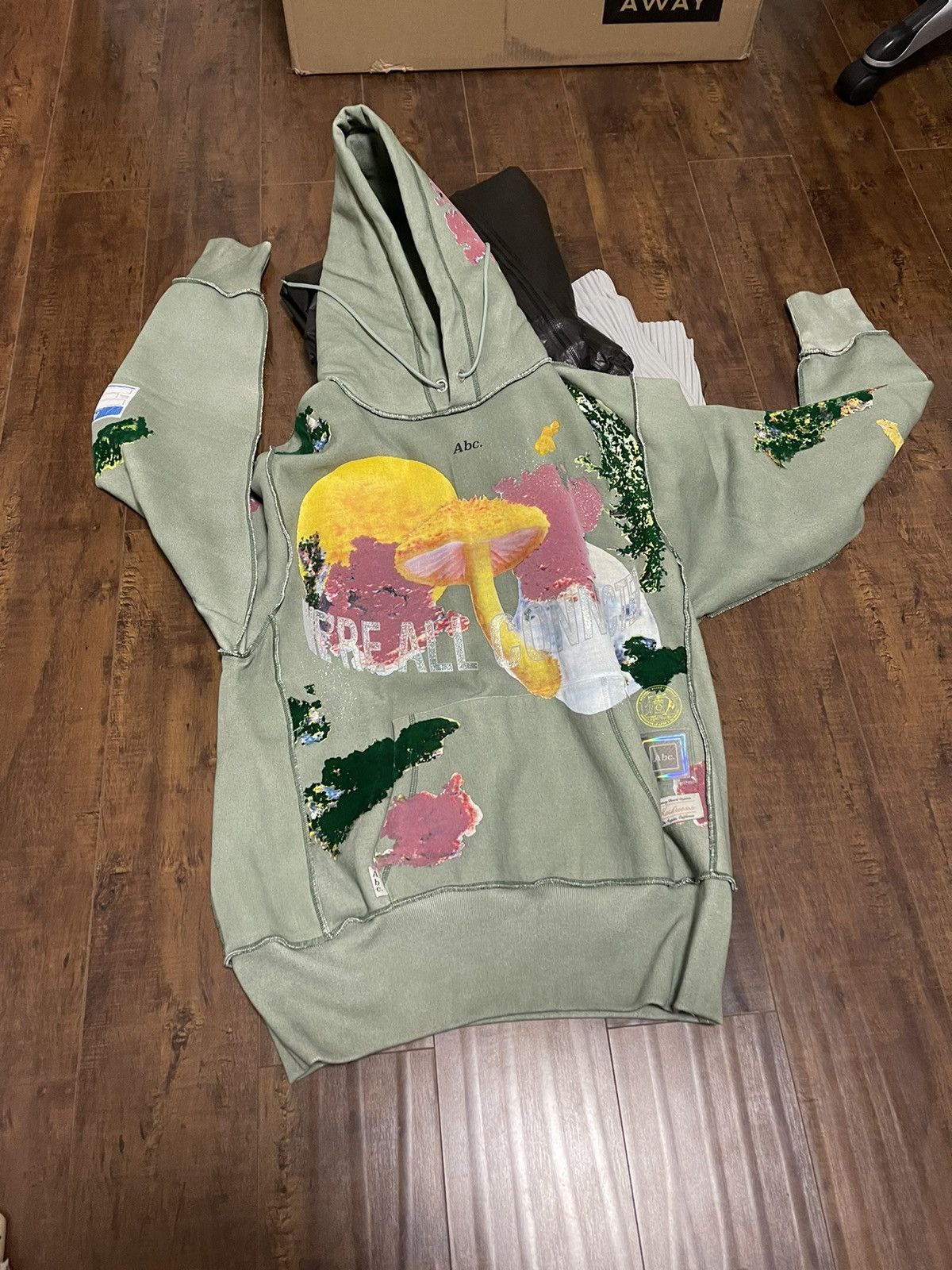 Advisory Board Crystals Advisory Board Crystals size L Magic Mushroom hoodie Size US L / EU 52-54 / 3 - 4 Thumbnail