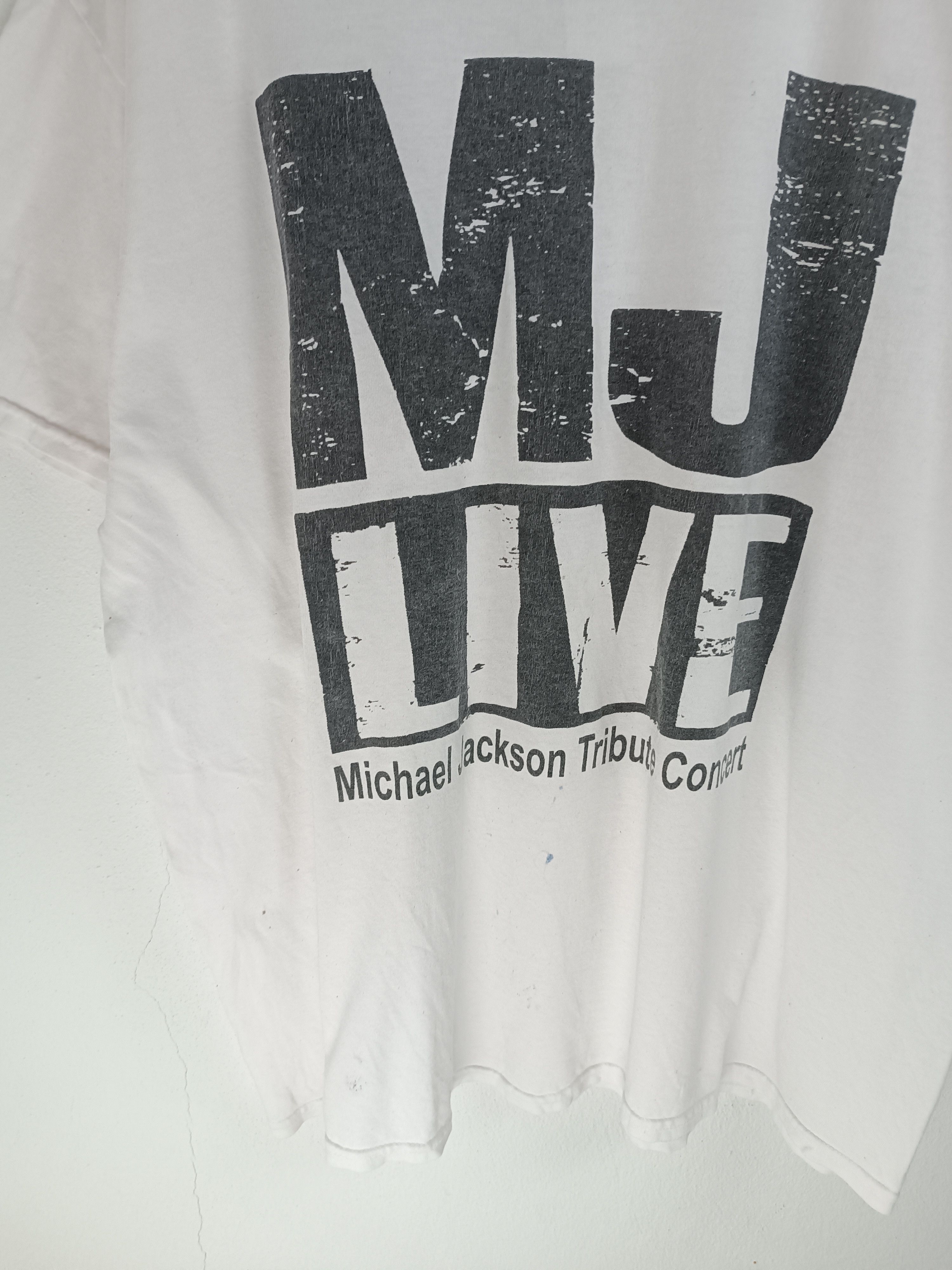 Michael Jackson VINTAGE MICHAEL JACKSON TRIBUTE CONCERT TEE Size US XL / EU 56 / 4 - 6 Thumbnail