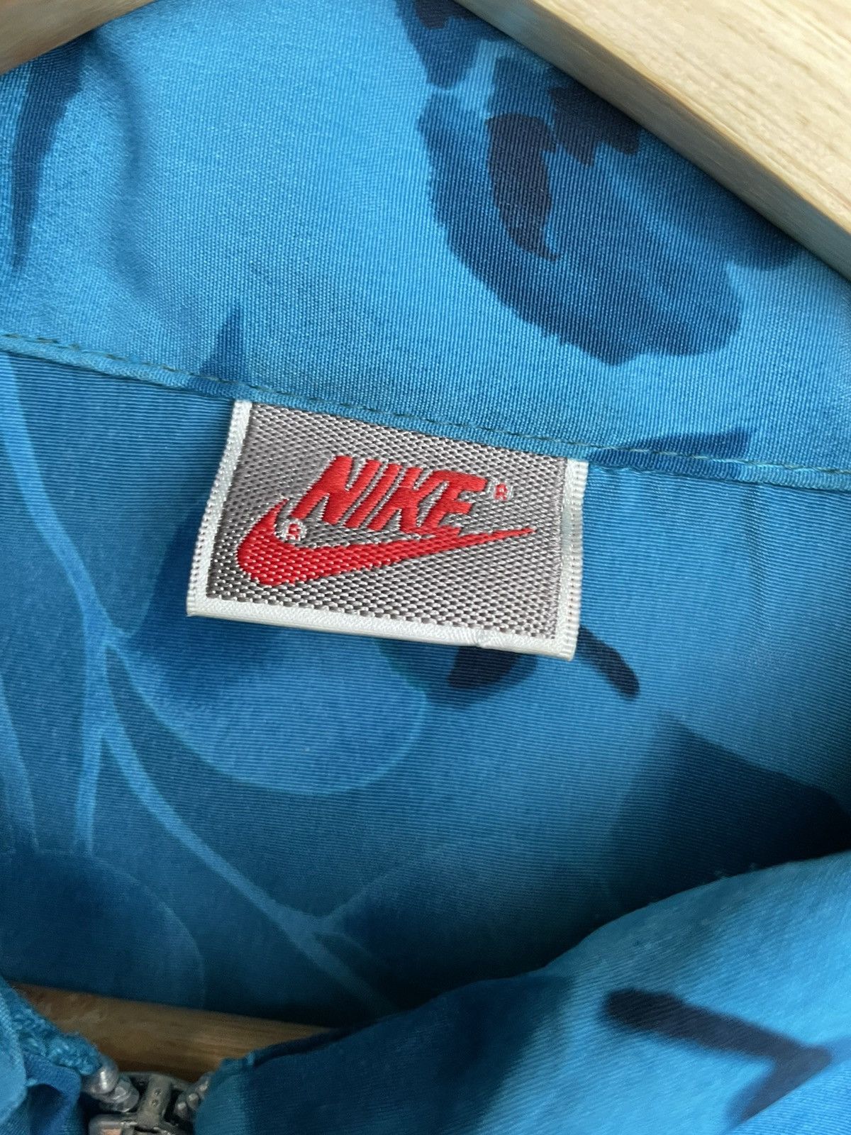 Nike Vintage Rare Nike Floral Jacket Size US XL / EU 56 / 4 - 8 Thumbnail