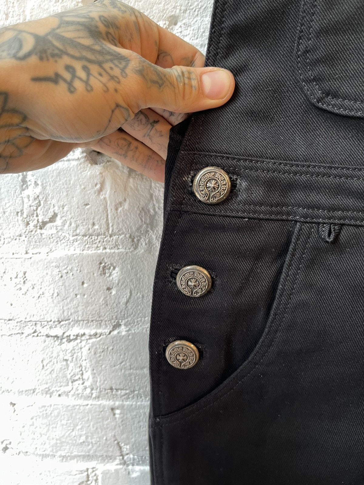 Chrome Hearts Chrome Hearts DENIM JEANS OVERALLS SZ M Black Size US 32 / EU 48 - 4 Thumbnail