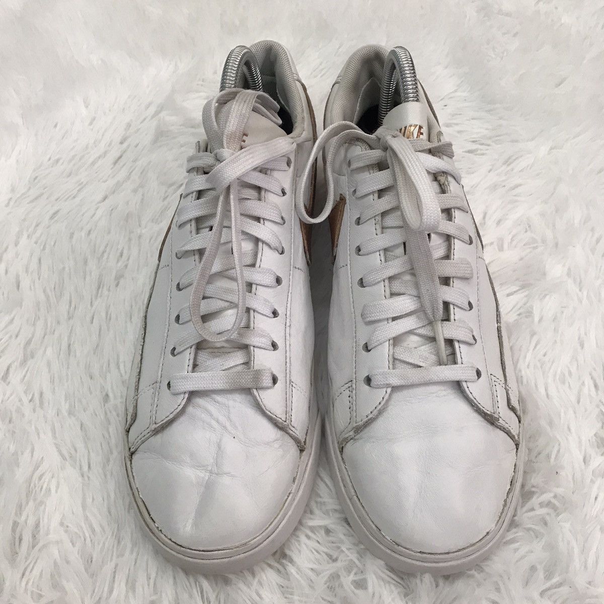 Nike Nike Blazer Low White Size US 9.5 / EU 42-43 - 3 Thumbnail