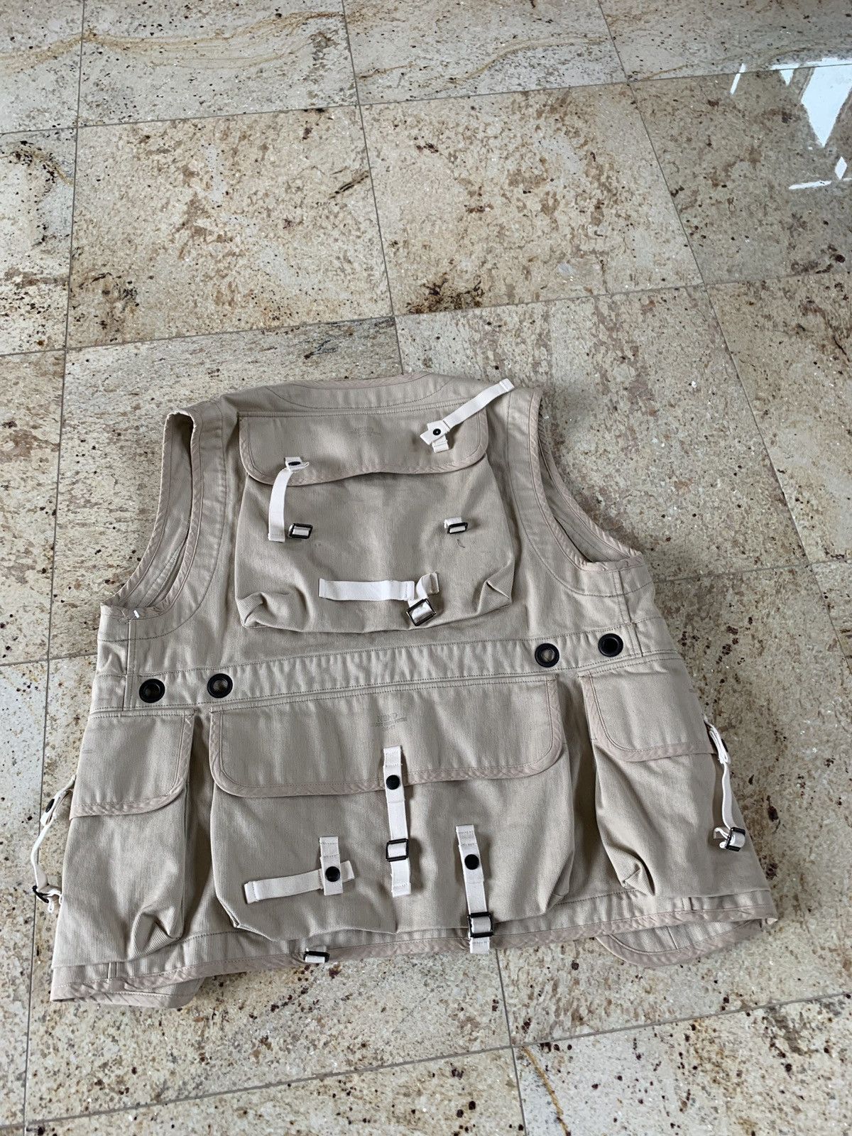 Neighborhood Multi-pocket Cargo Vest in Tan Size US L / EU 52-54 / 3 - 21 Thumbnail