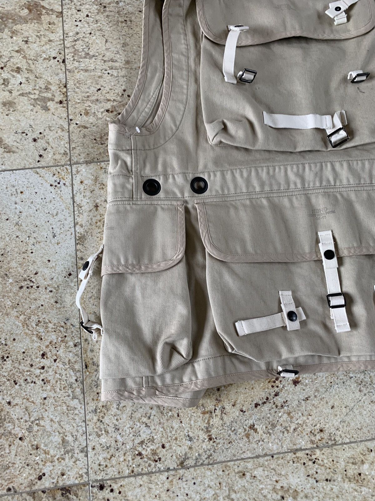 Neighborhood Multi-pocket Cargo Vest in Tan Size US L / EU 52-54 / 3 - 22 Thumbnail