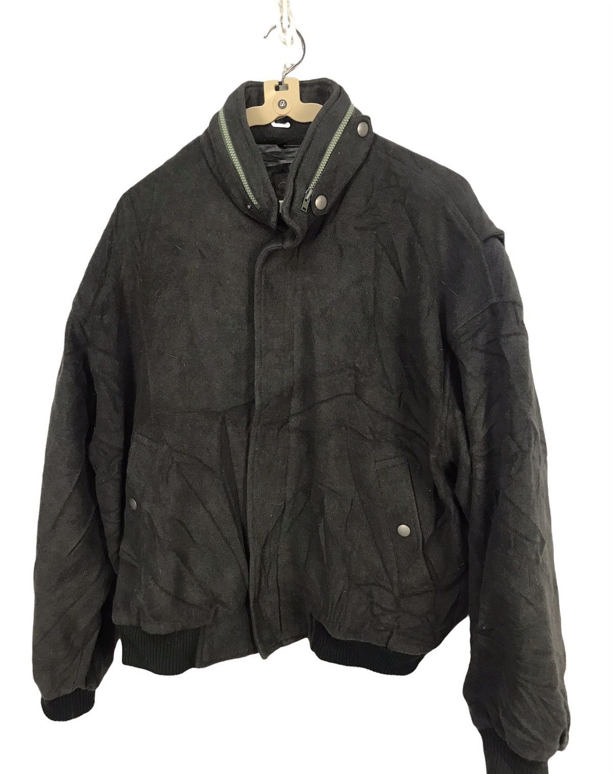 Calvin Klein Calvin Klein bombers jacket hidden hoodie Size US L / EU 52-54 / 3 - 3 Thumbnail