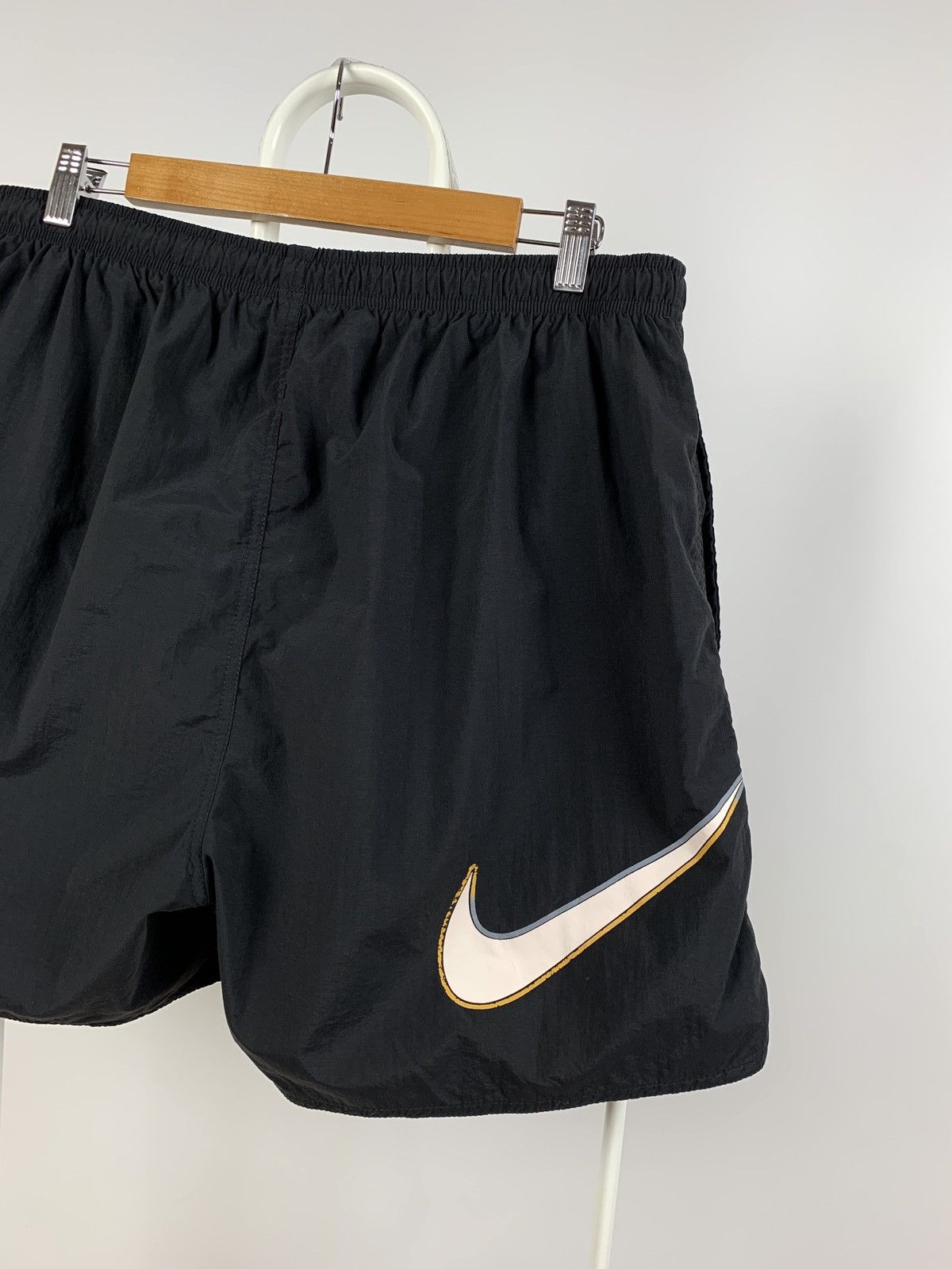 Nike 90s Vintage Nike Big Logo Swoosh Nylon Black Shorts Size US 36 / EU 52 - 3 Thumbnail
