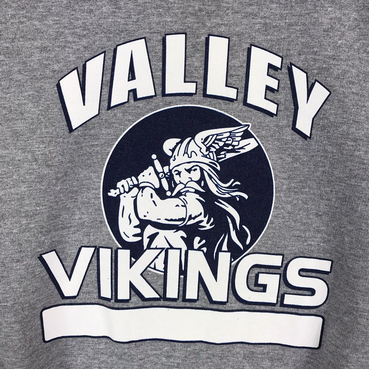 NBA Vintage Y2K Valley Vikings Baseball Team Spell Sweatshirt Size US M / EU 48-50 / 2 - 4 Thumbnail