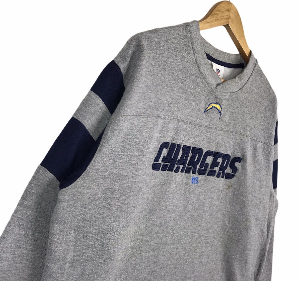 NFL × Vintage Vintage 90s Los Angeles Charges NFL Jumper Sweatshirt Size US L / EU 52-54 / 3 - 3 Thumbnail