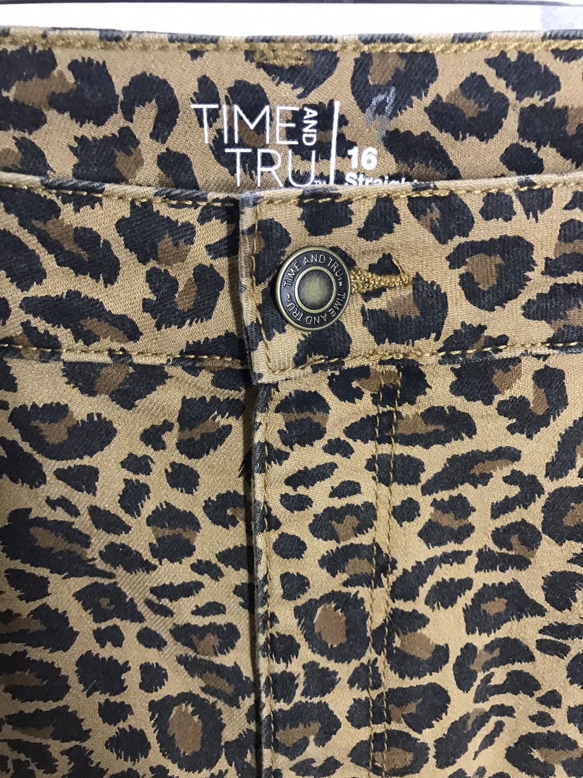 Designer Time And True Leopard Printed Pants Size US 34 / EU 50 - 6 Thumbnail