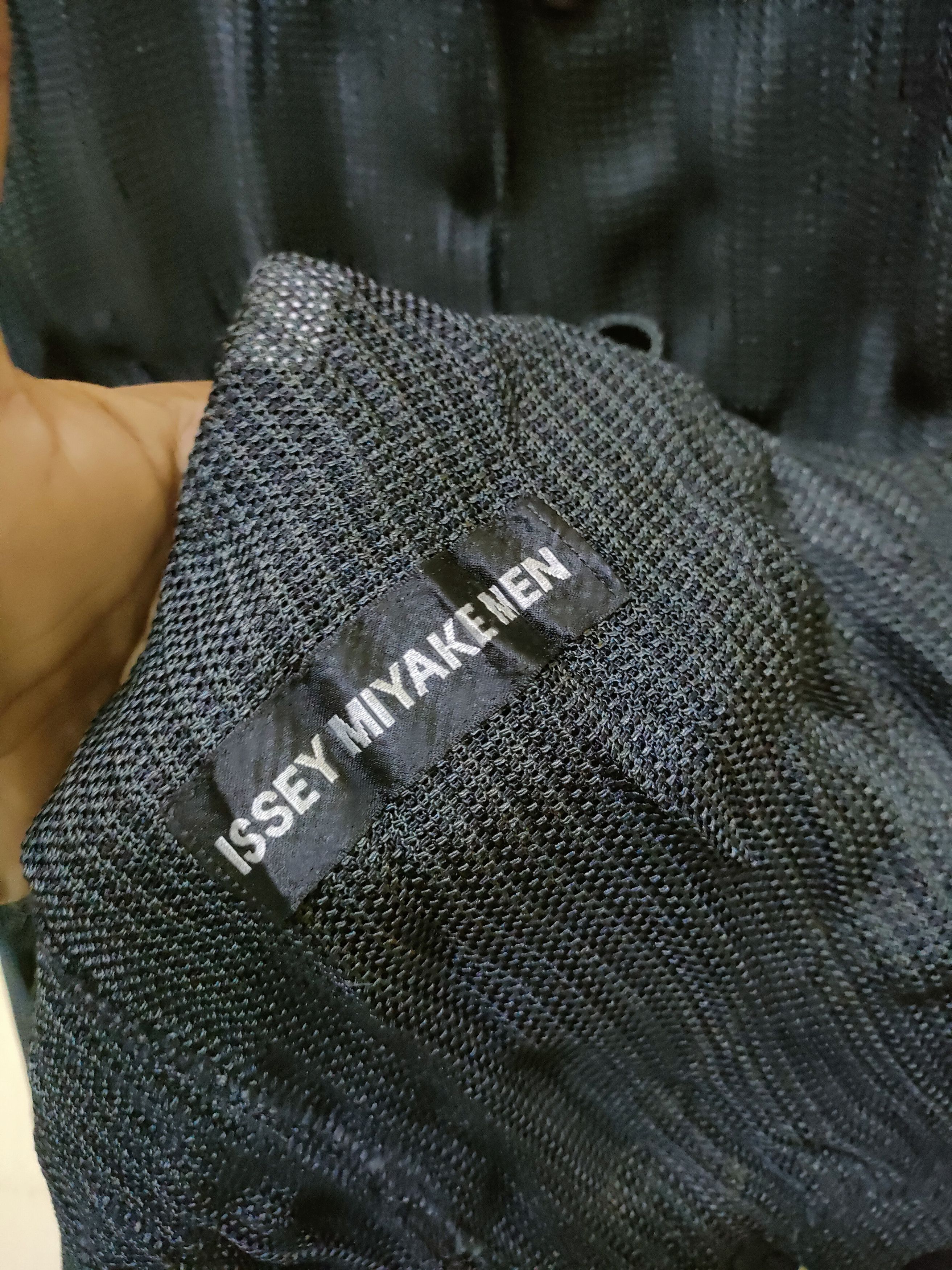 Issey Miyake Issey Miyake Men Net Button Ups Size US L / EU 52-54 / 3 - 6 Thumbnail