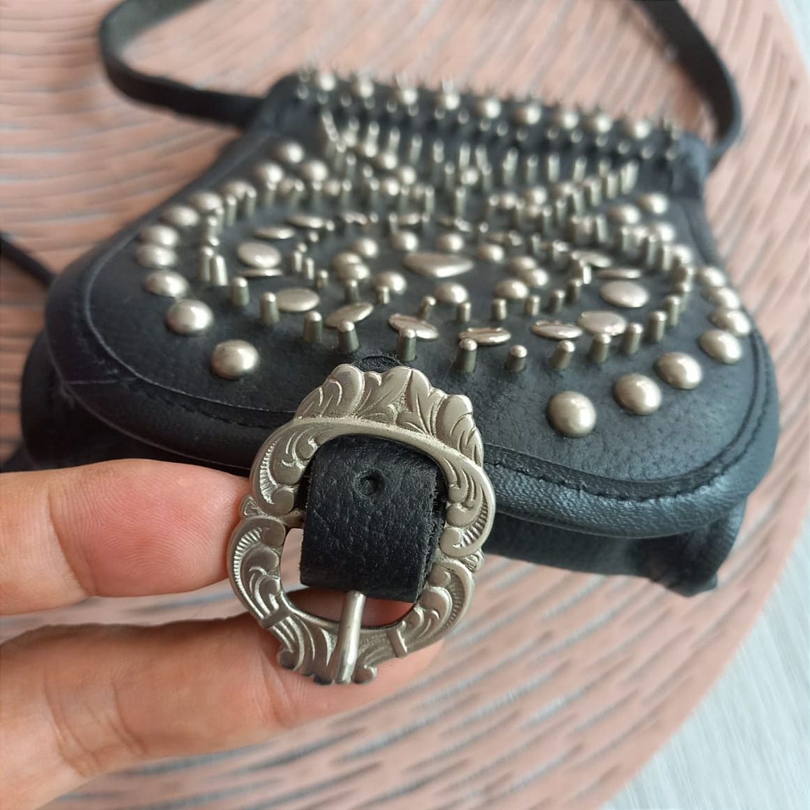 Japanese Brand Vintage ABACO Studded Crossbody Leather Pouch Bag Size ONE SIZE - 6 Thumbnail
