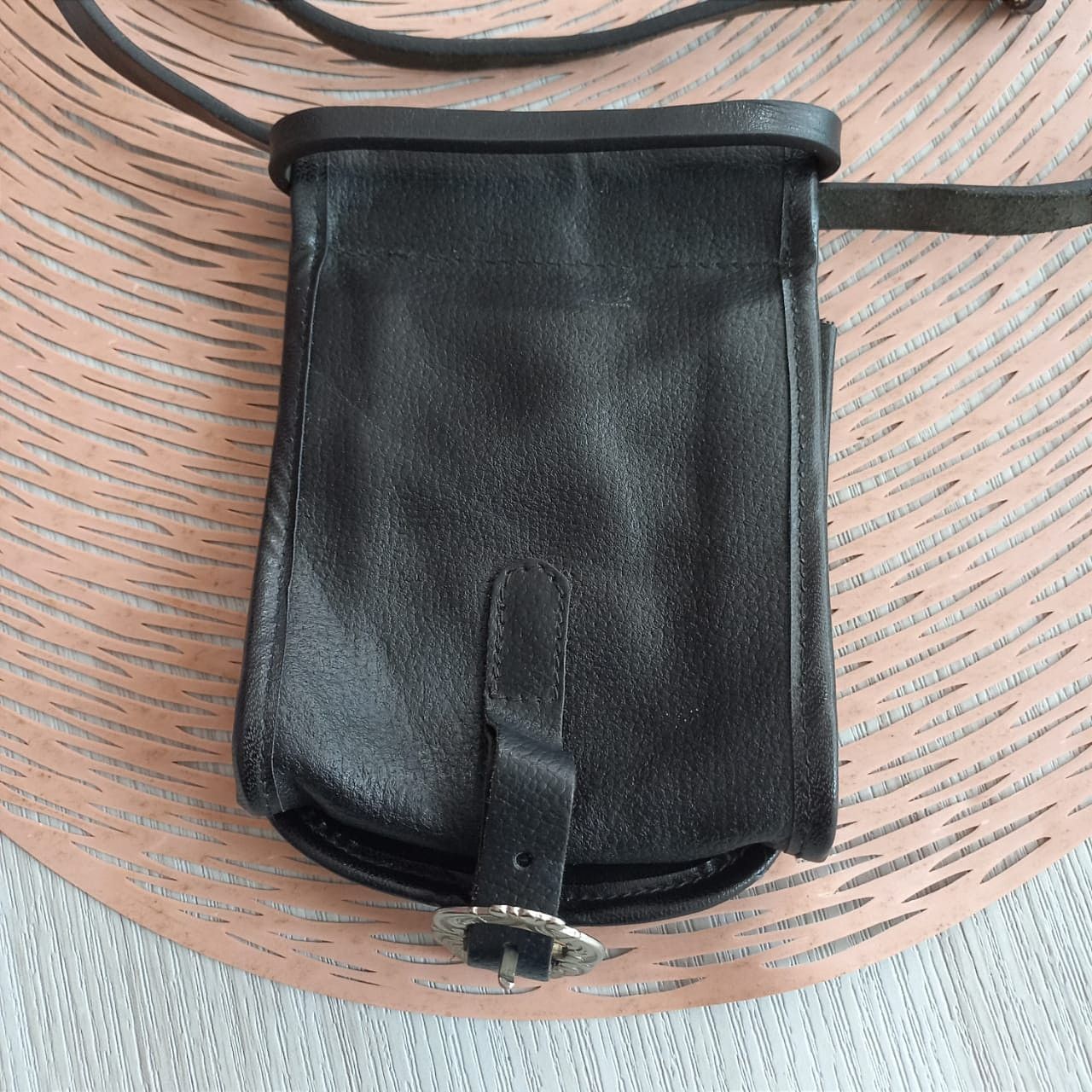 Japanese Brand Vintage ABACO Studded Crossbody Leather Pouch Bag Size ONE SIZE - 9 Thumbnail