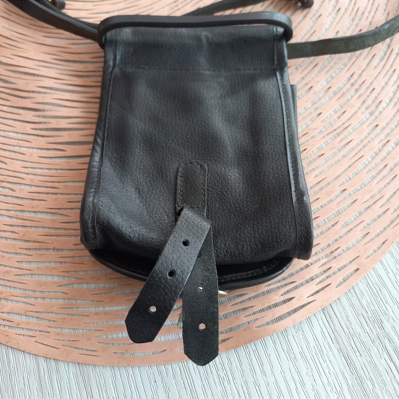 Japanese Brand Vintage ABACO Studded Crossbody Leather Pouch Bag Size ONE SIZE - 10 Thumbnail