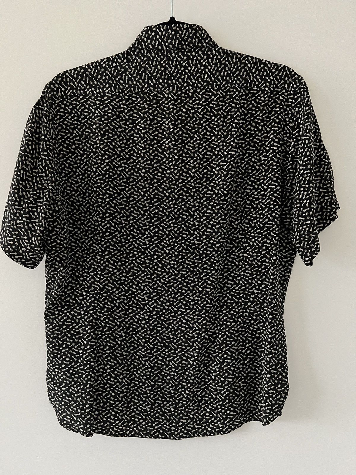 Hedi Slimane × Saint Laurent Paris Arrow Silk Shirt in Black Size US S / EU 44-46 / 1 - 4 Thumbnail
