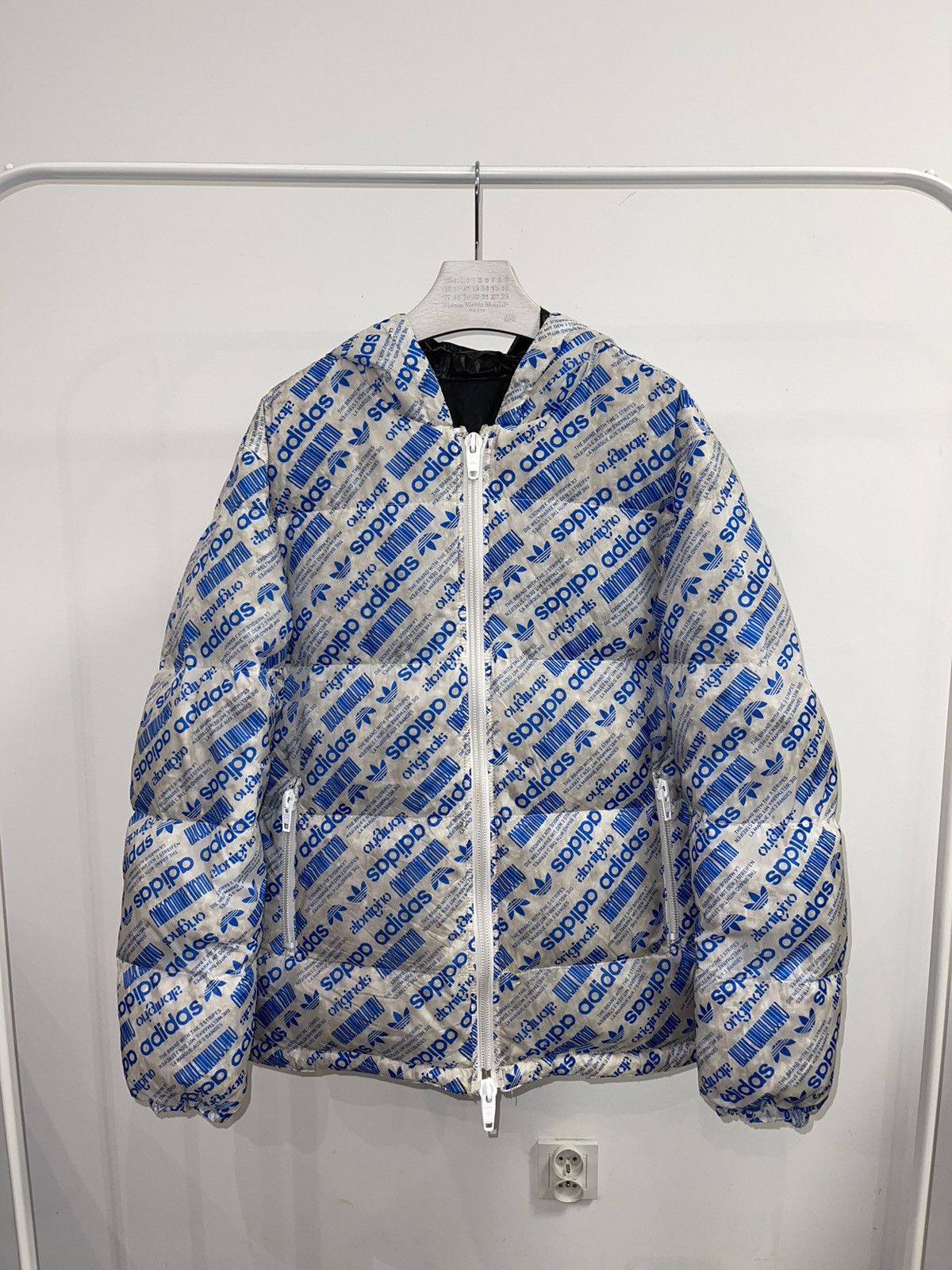 Adidas × Alexander Wang Alexander Wang X Adidas All Over Printed Logo Down Jacket Size US M / EU 48-50 / 2 - 3 Thumbnail