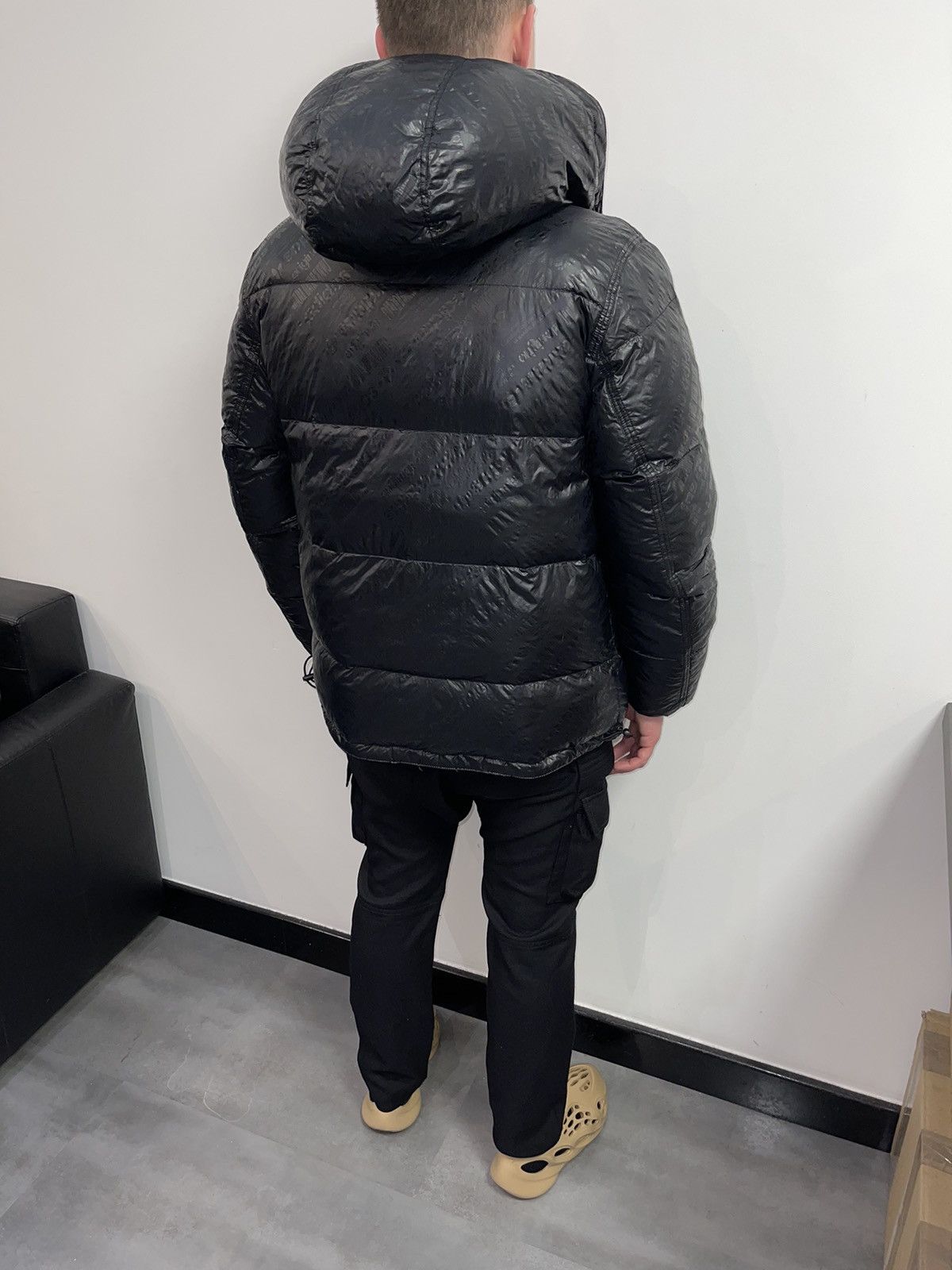 Adidas × Alexander Wang Alexander Wang X Adidas All Over Printed Logo Down Jacket Size US M / EU 48-50 / 2 - 16 Thumbnail