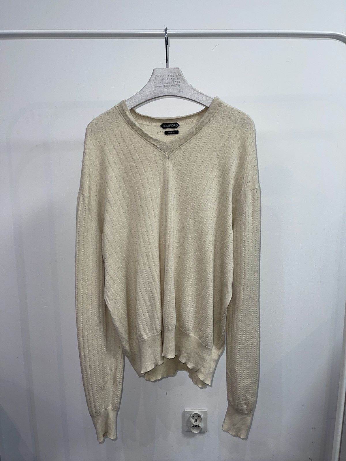 Tom Ford Tom Ford Cream White Striped Cashmere V-Neck Sweater Size US XL / EU 56 / 4 - 1 Thumbnail