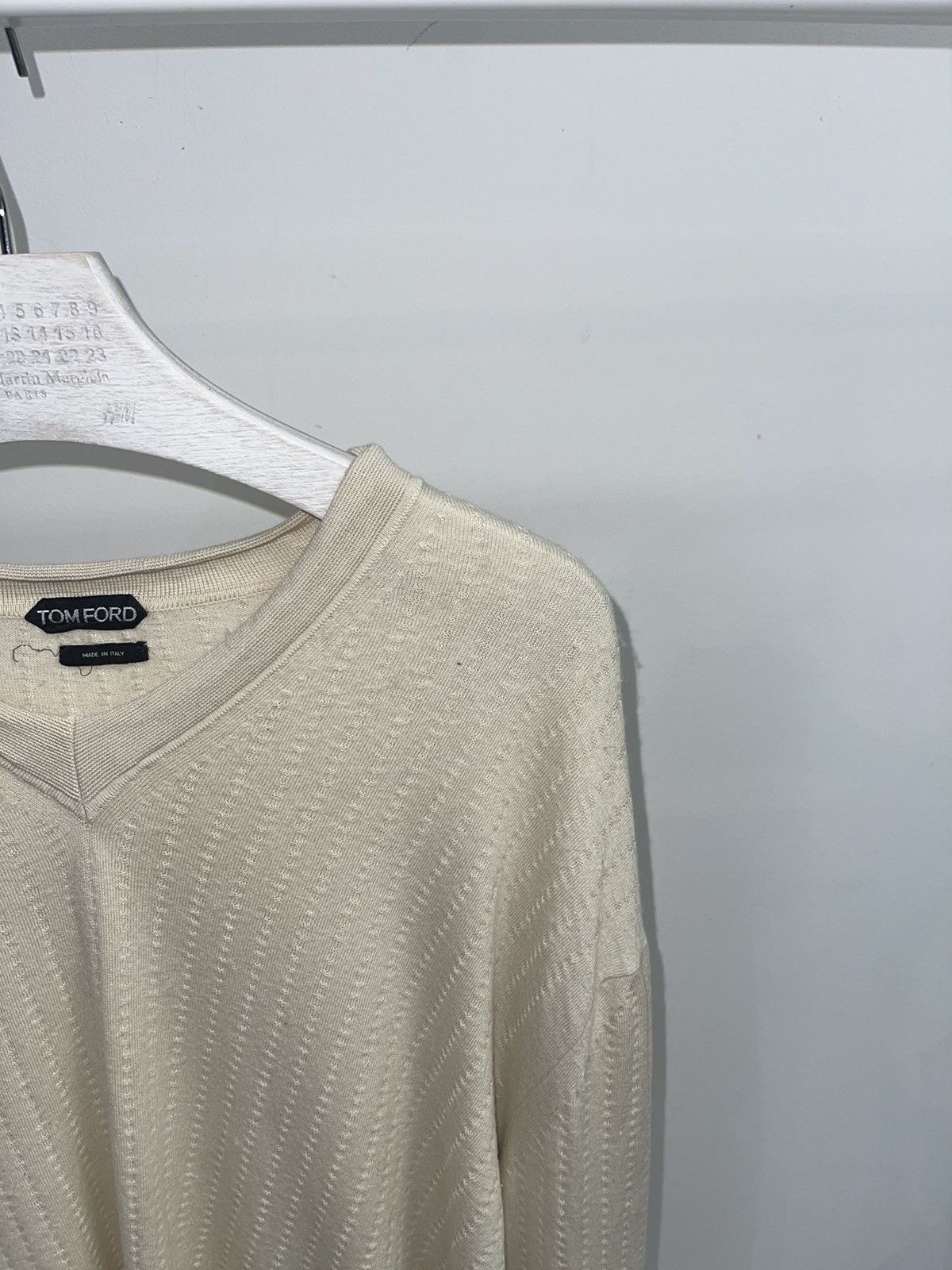 Tom Ford Tom Ford Cream White Striped Cashmere V-Neck Sweater Size US XL / EU 56 / 4 - 2 Thumbnail