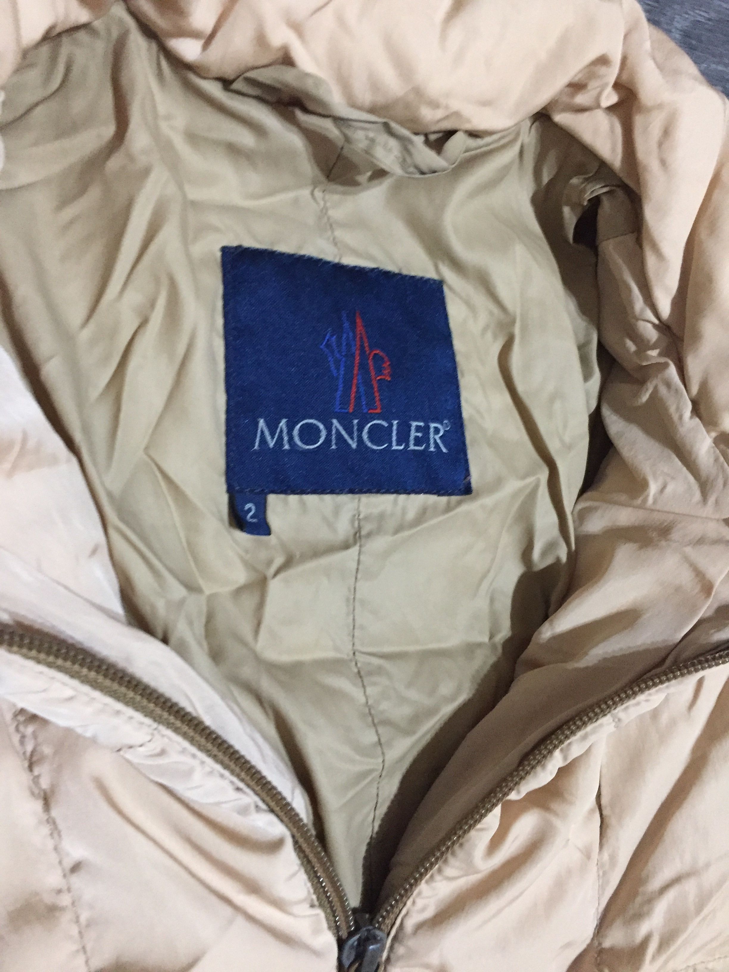Moncler Women's Beige Down Jacket Vintage Giubbotto Grenoble Size XS / US 0-2 / IT 36-38 - 6 Thumbnail