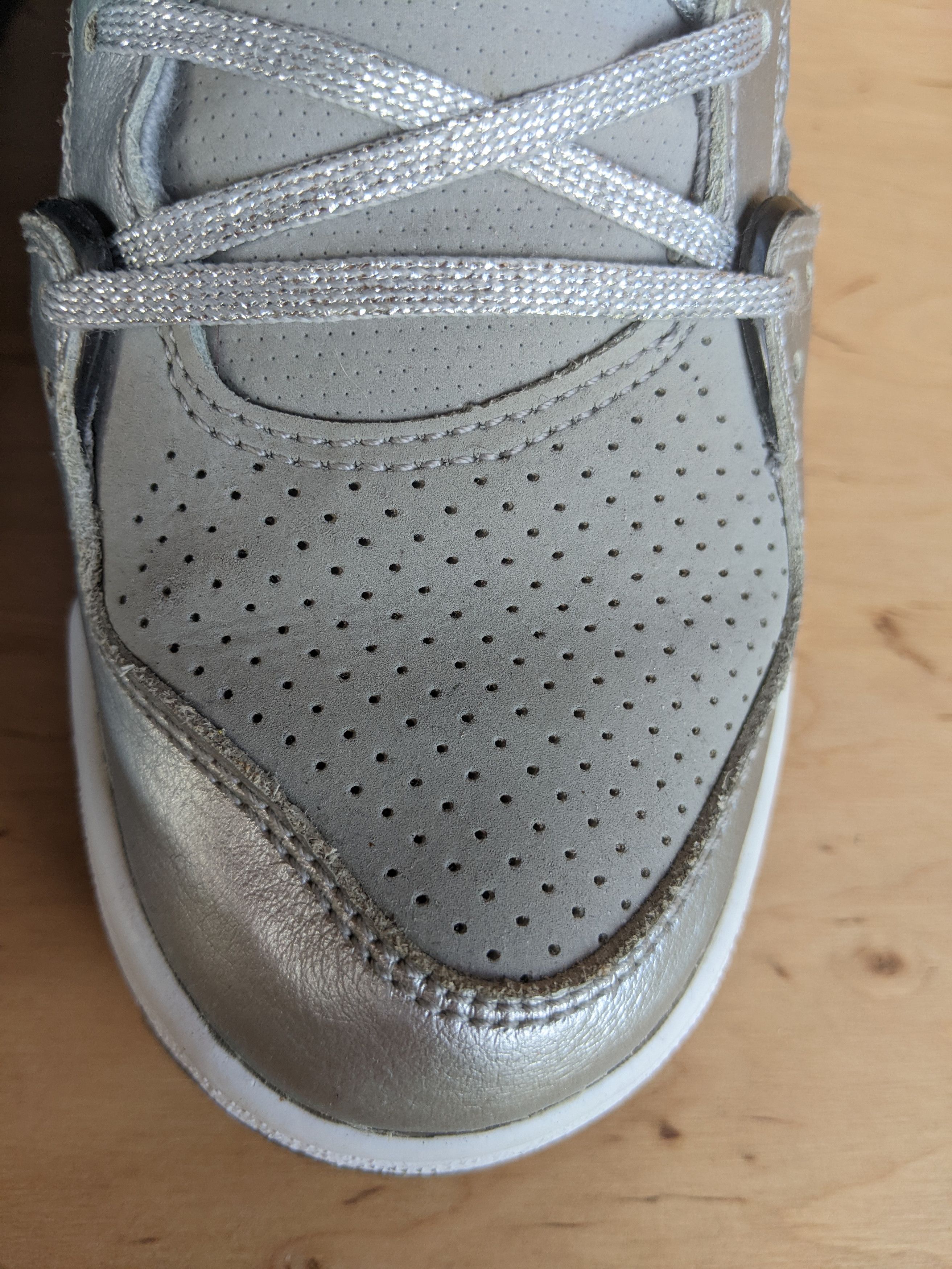Jordan Brand Jordan Flight 45 High GS 'Metallic Silver' by Nike Size US 8.5 / IT 38.5 - 16 Thumbnail