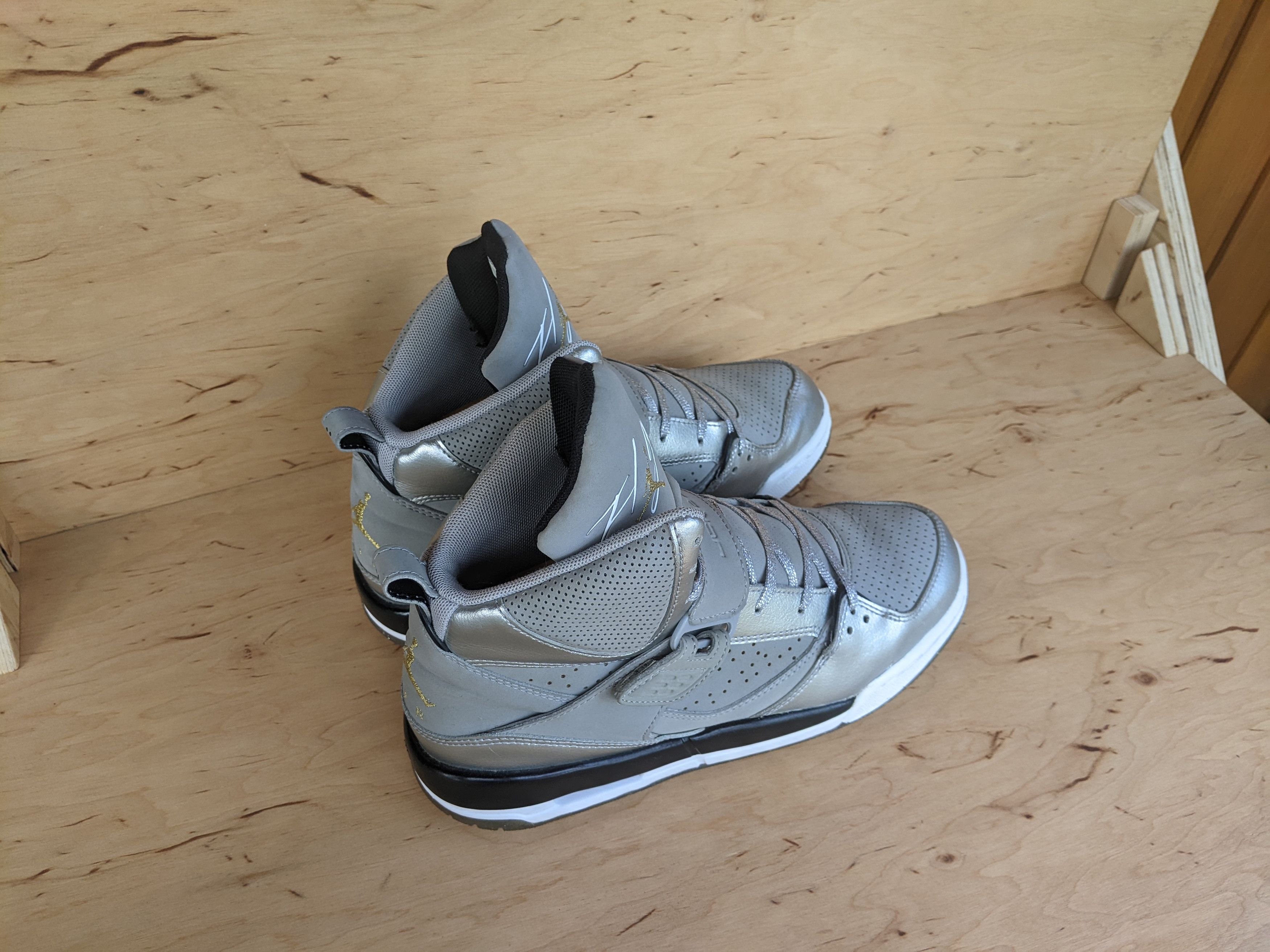 Jordan Brand Jordan Flight 45 High GS 'Metallic Silver' by Nike Size US 8.5 / IT 38.5 - 9 Thumbnail