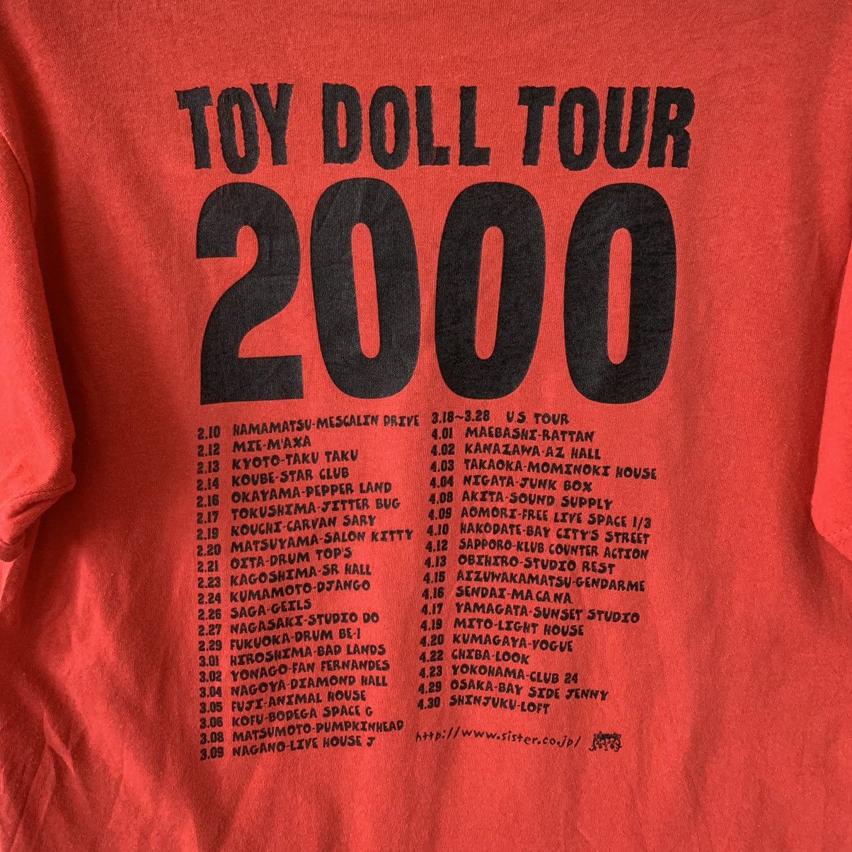 Band Tees Vintage Toy Doll Tour 2000 Lolita 18 Tshirt Size US M / EU 48-50 / 2 - 7 Thumbnail