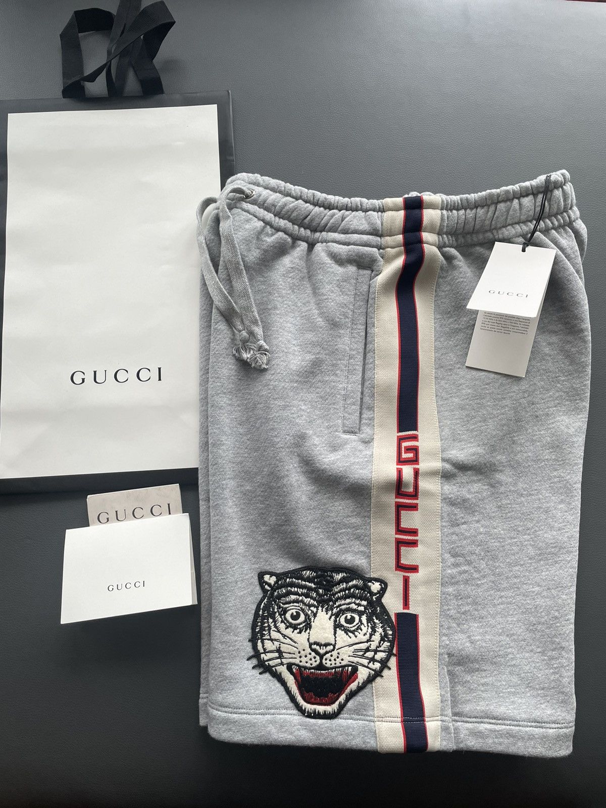 Gucci Brand New Limited Super Runway Tiger Gucci Track Shorts Size US 29 - 2 Thumbnail