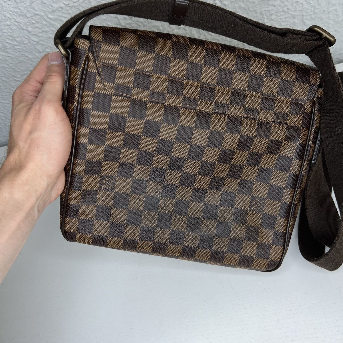 Louis Vuitton Louis Vuitton District PM Monogram Brown Messenger Bag Size ONE SIZE - 7 Thumbnail
