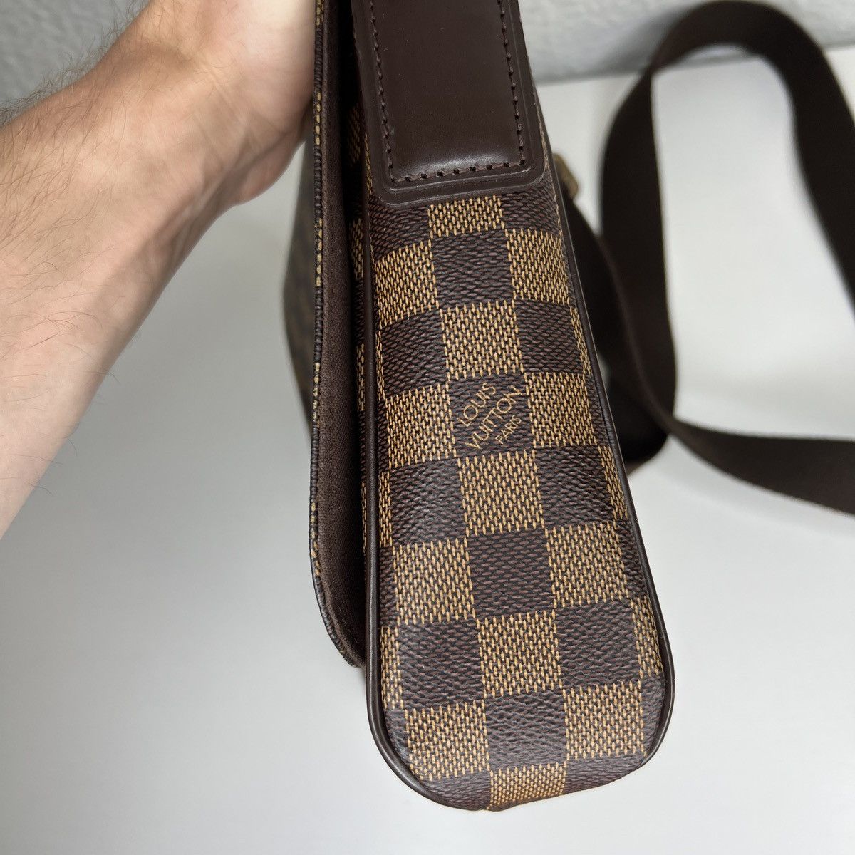 Louis Vuitton Louis Vuitton District PM Monogram Brown Messenger Bag Size ONE SIZE - 8 Thumbnail