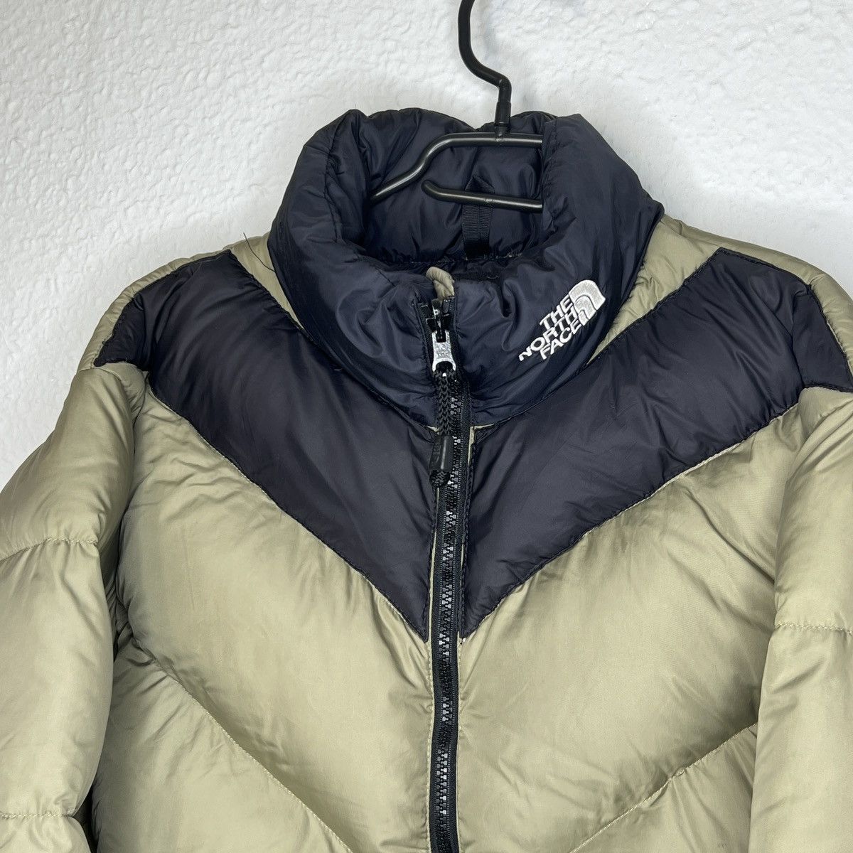 The North Face × Vintage The North Face Nuptse 600 Khaki Black Logo Puffer Size US M / EU 48-50 / 2 - 3 Thumbnail